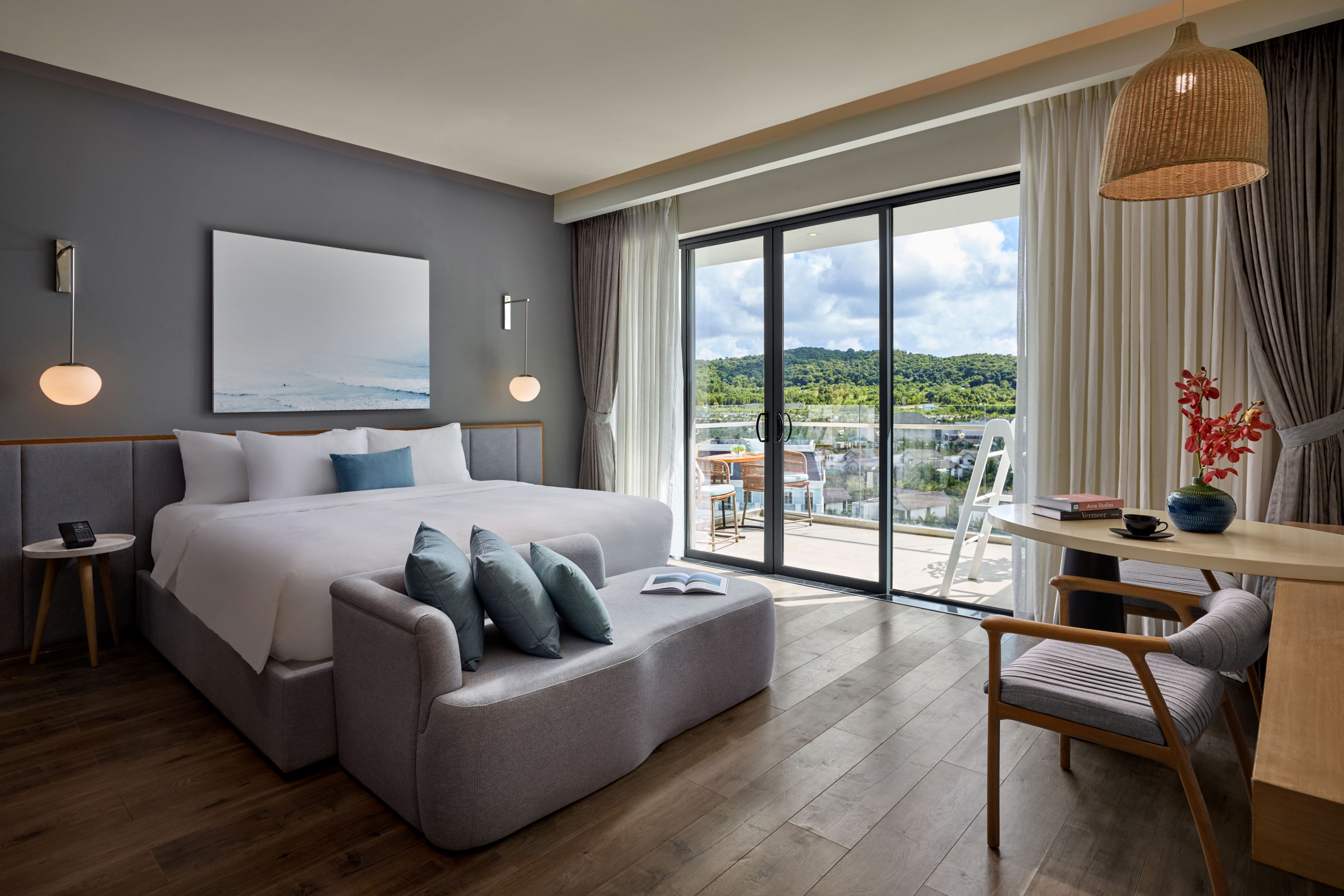 STANDARD ROOM WITH BALCONY