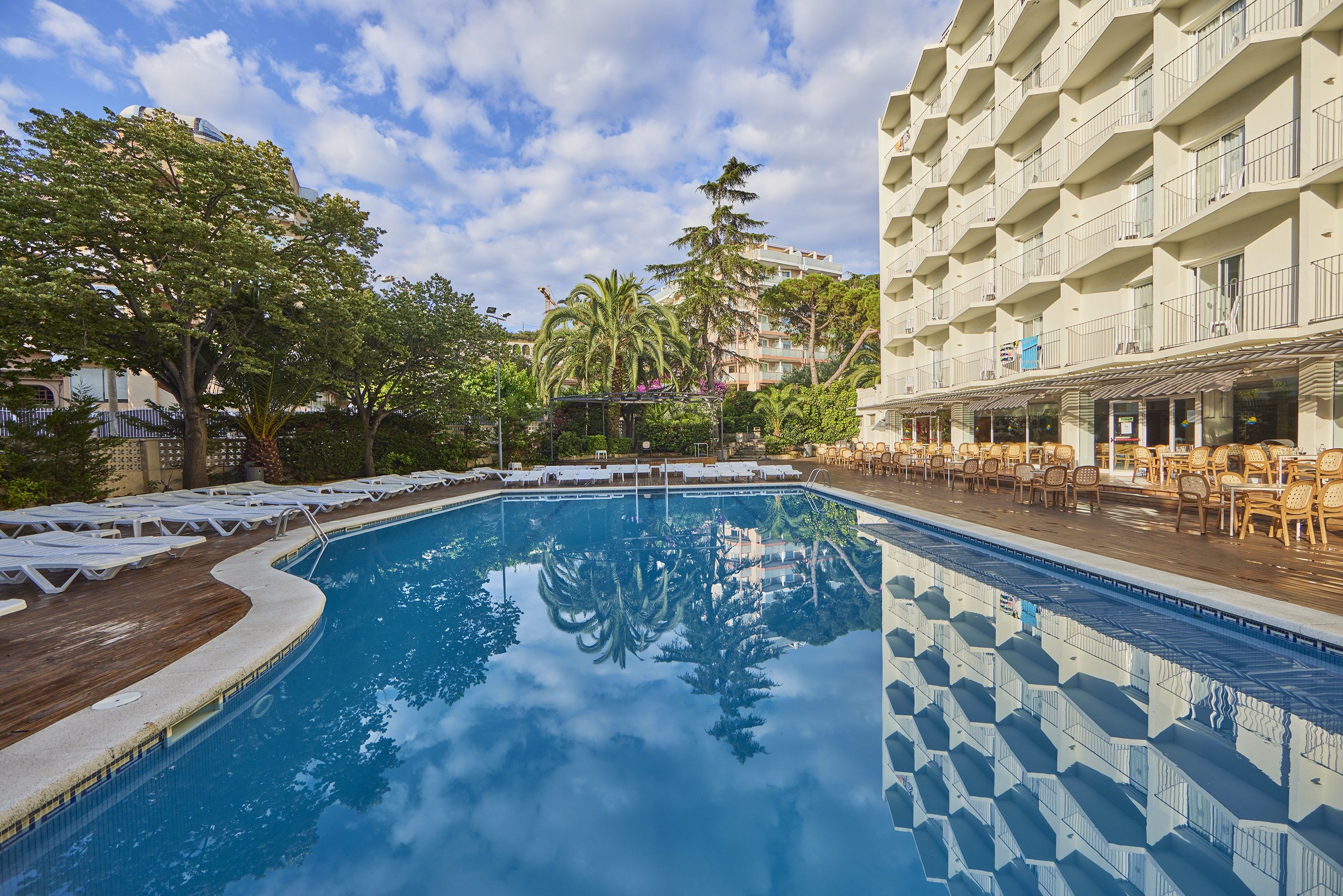 Piscina deschisă