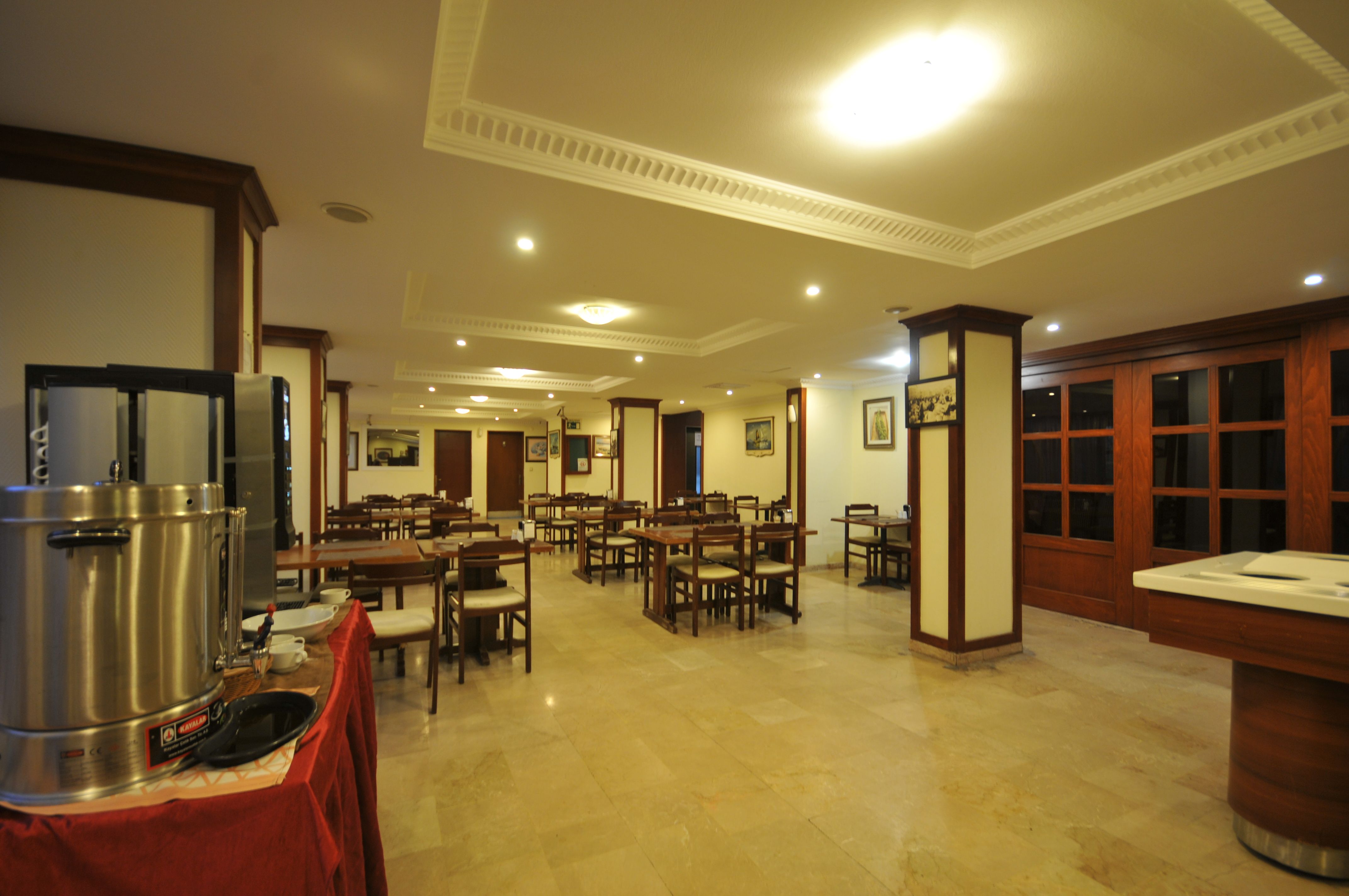 SUNMARIS RESTAURANT