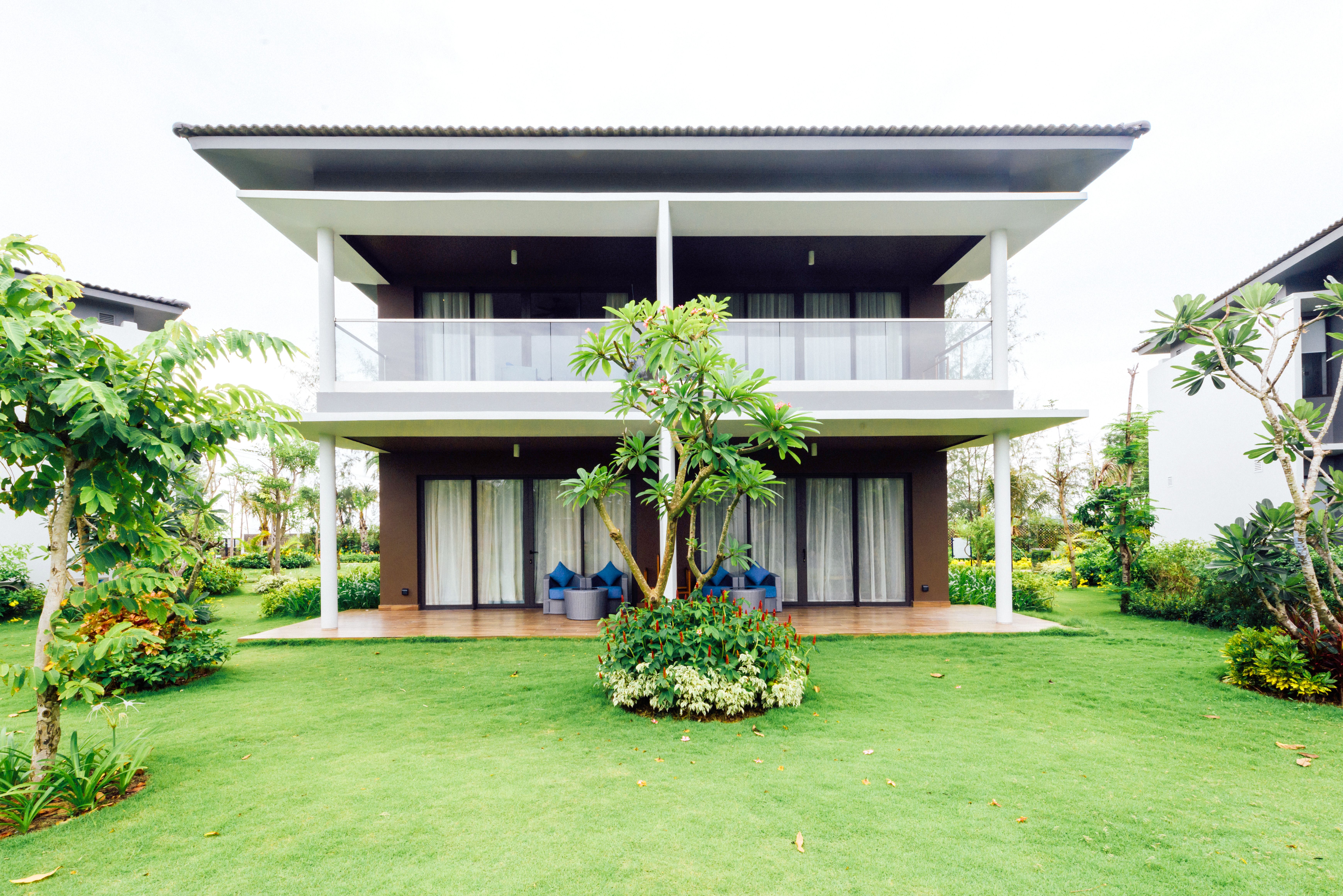 DELUXE TWIN OR KING BALCONY 