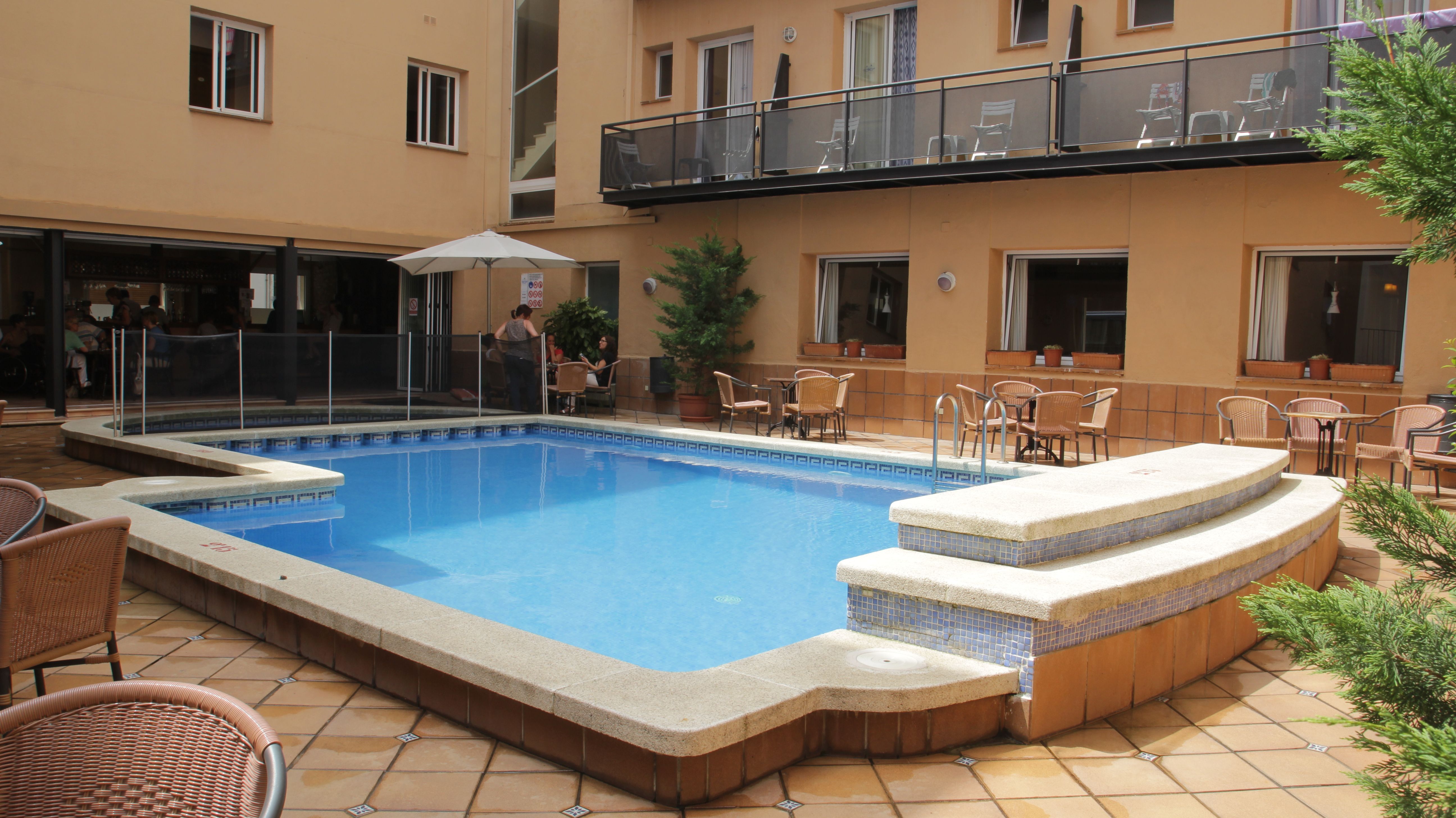 Outdoor / Indoor Children's Pool