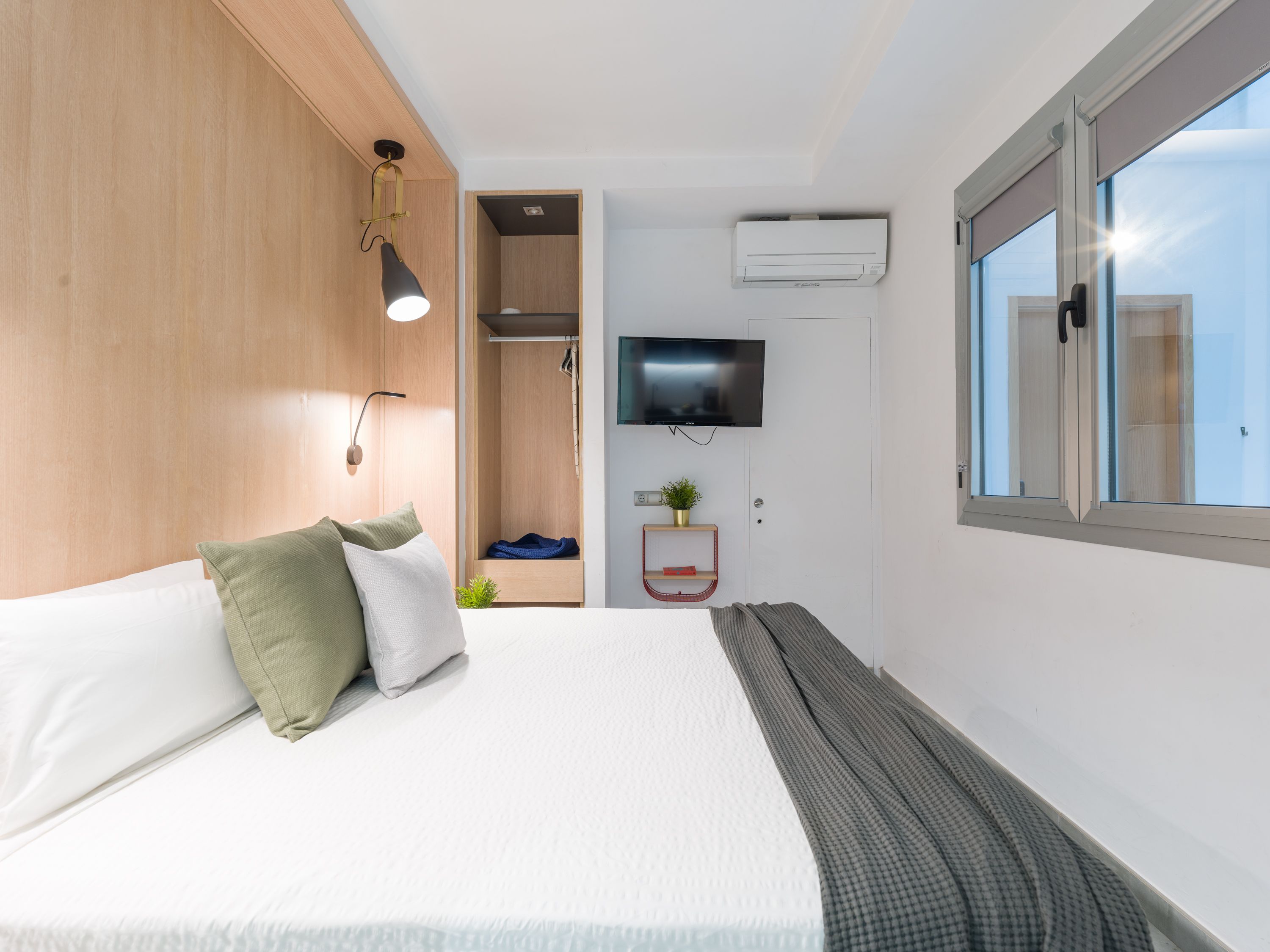 Double economy room