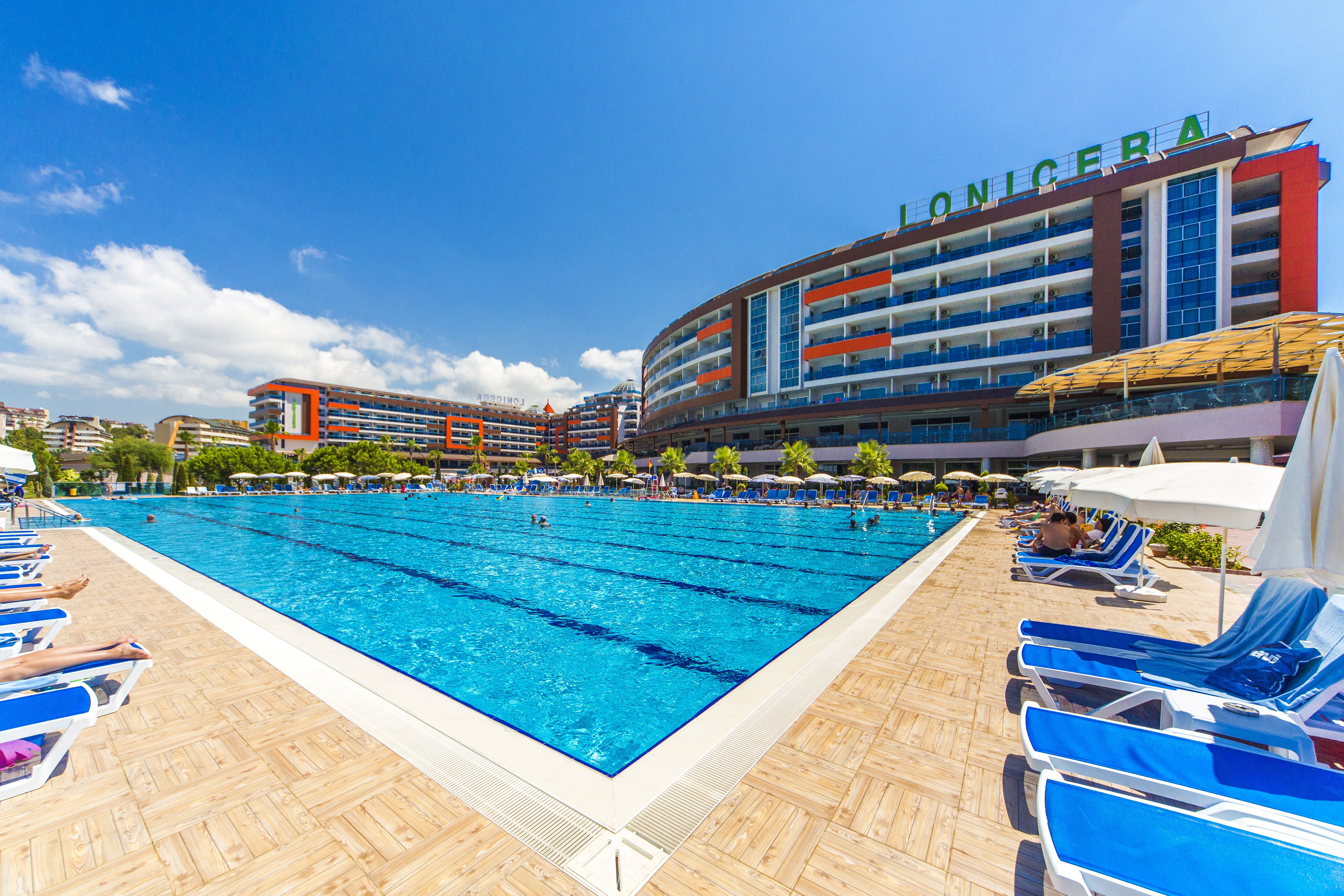 Piscina deschisă