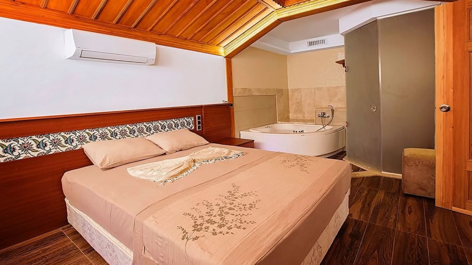 Suite Room