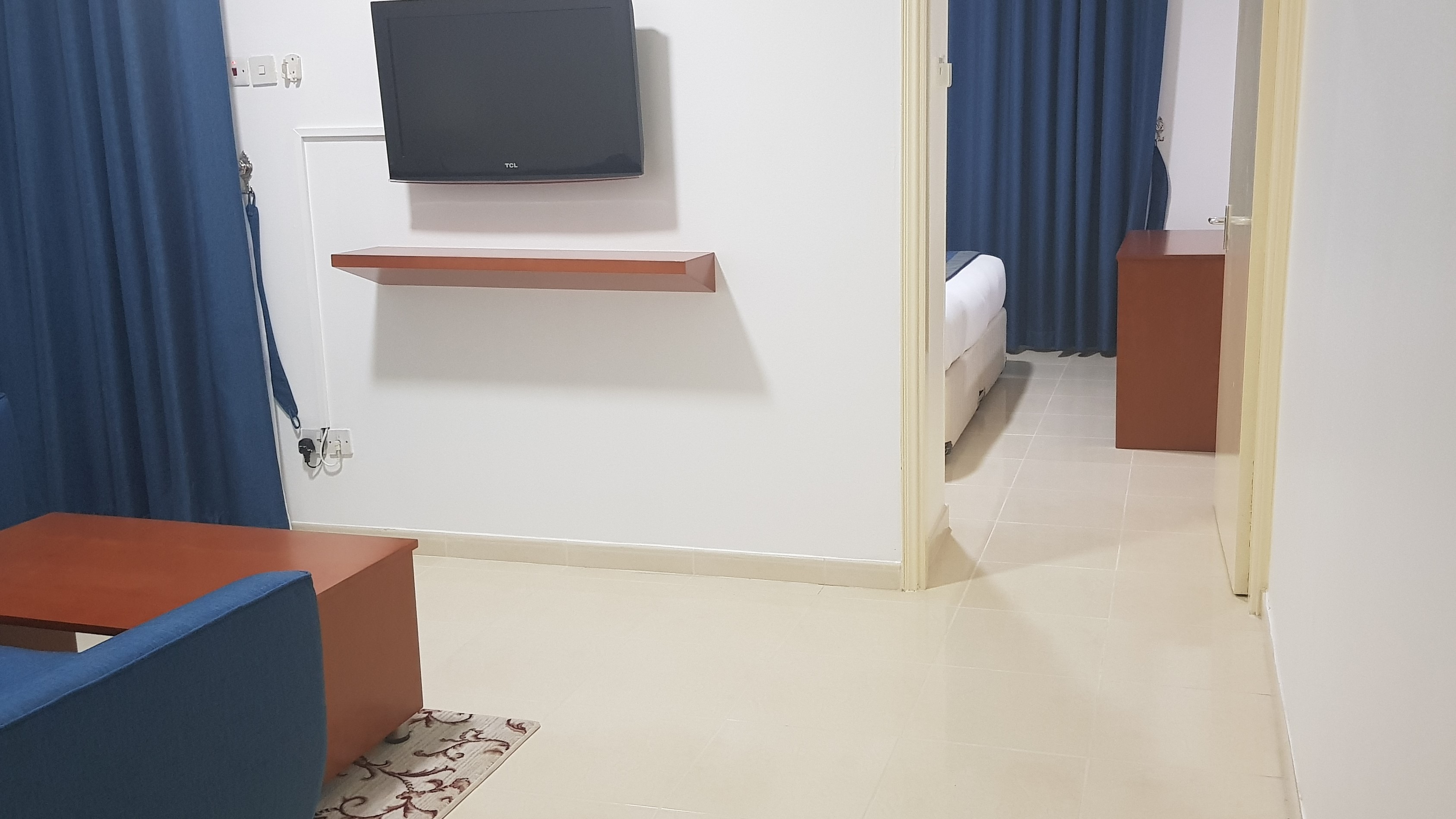 STANDARD SUITE