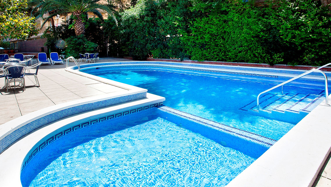 Piscina deschisă