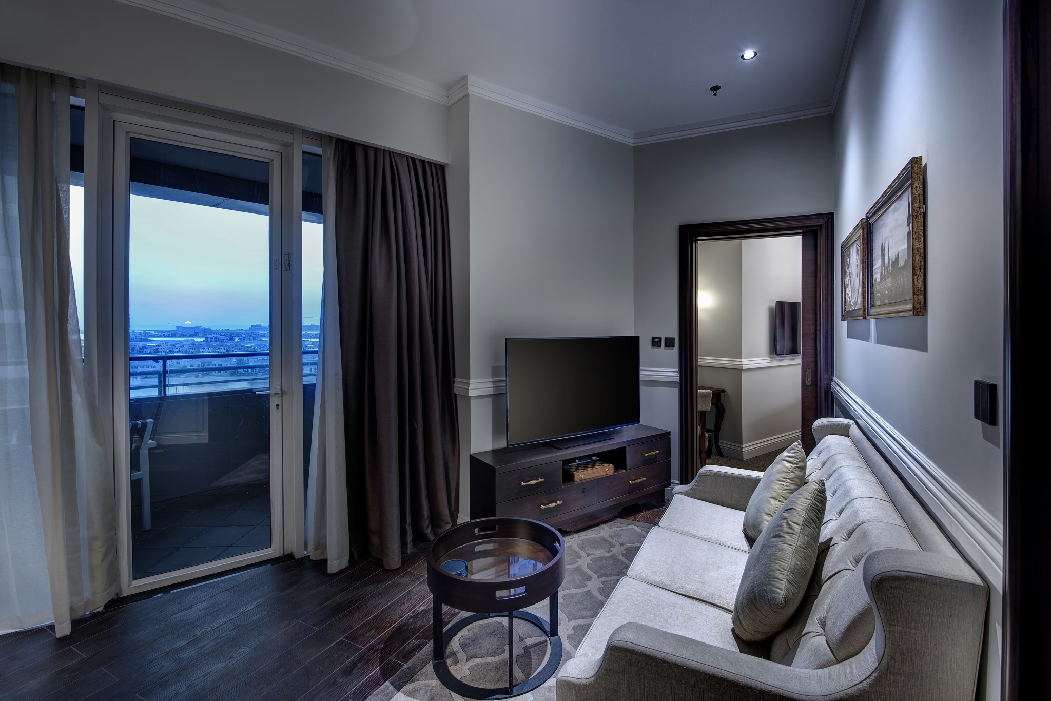 Executive Studio City View or Partial Sea View