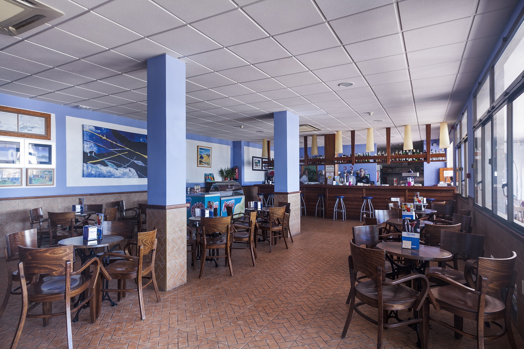 CAFETERIA PLAZA