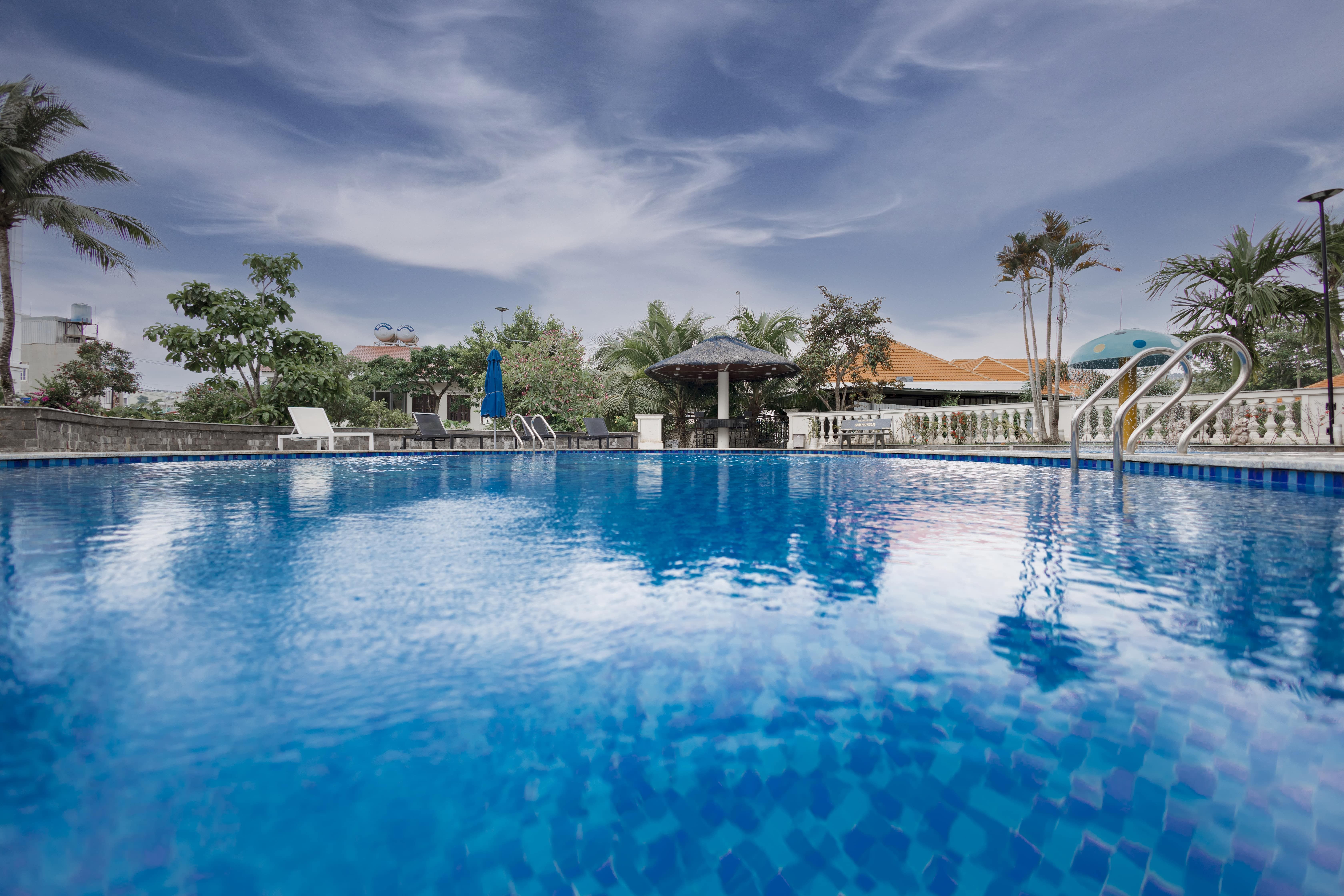 Piscina deschisă