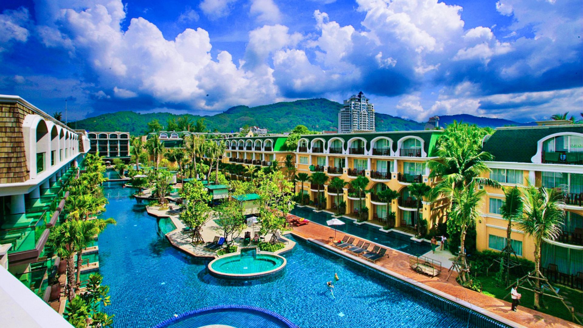 Sunset Deluxe Pool Access