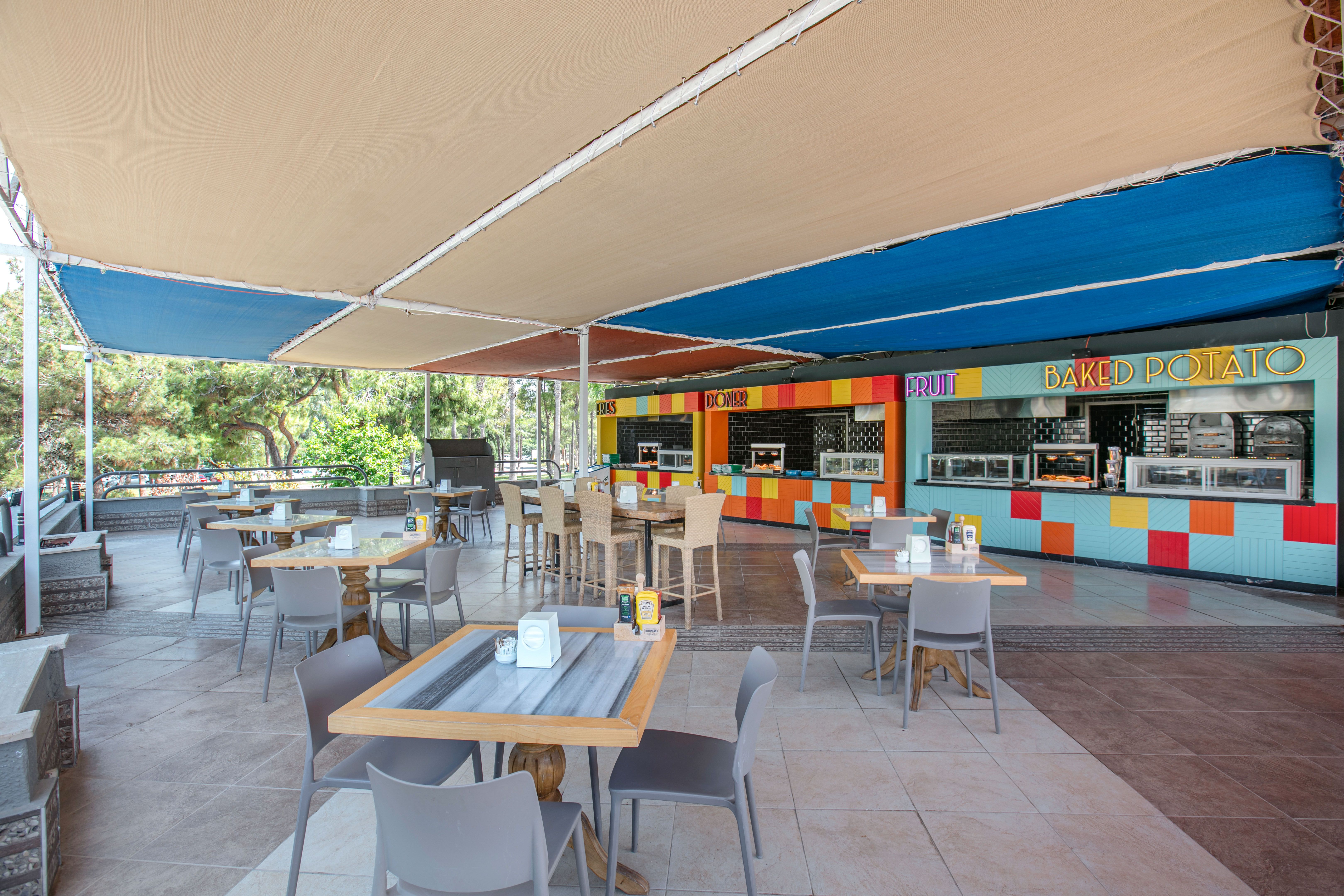 Pool Food Court