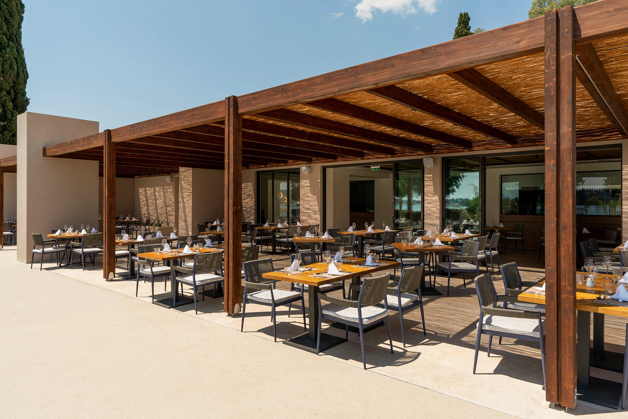 OCEANA SEAFOOD RESTAURANT