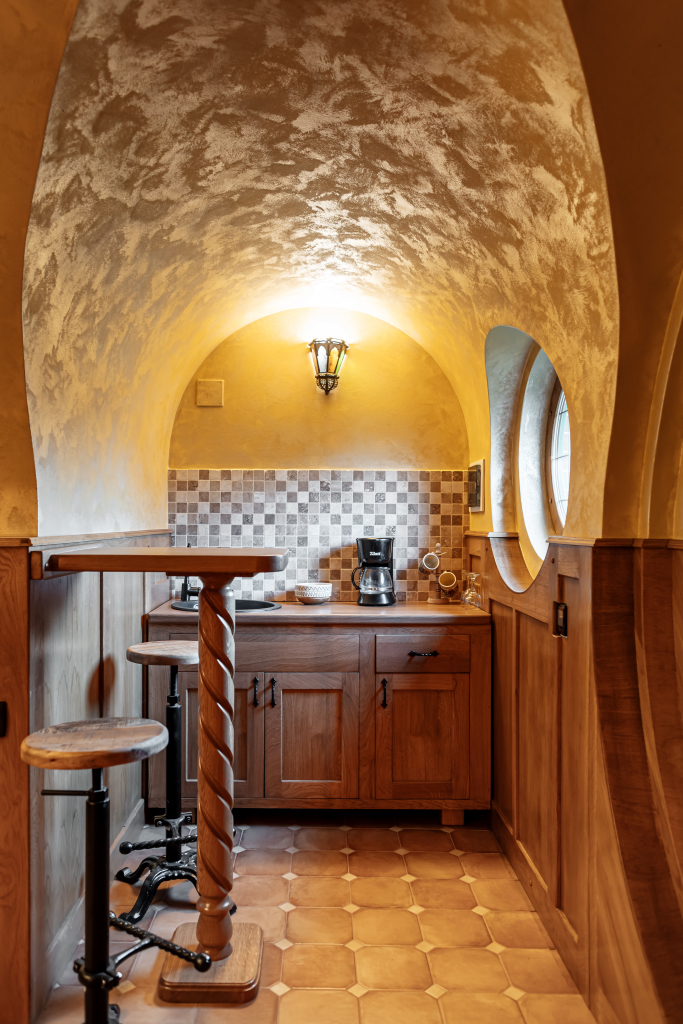 Hobbit House