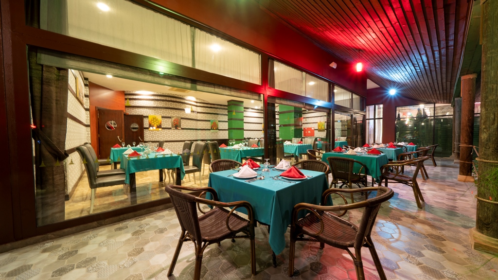LA LUNA RESTAURANT
