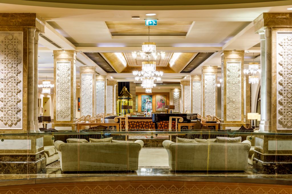 Piano Bar