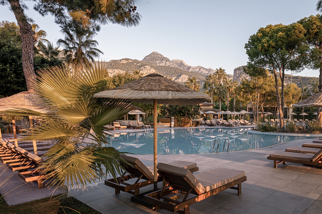 Piscina deschisă