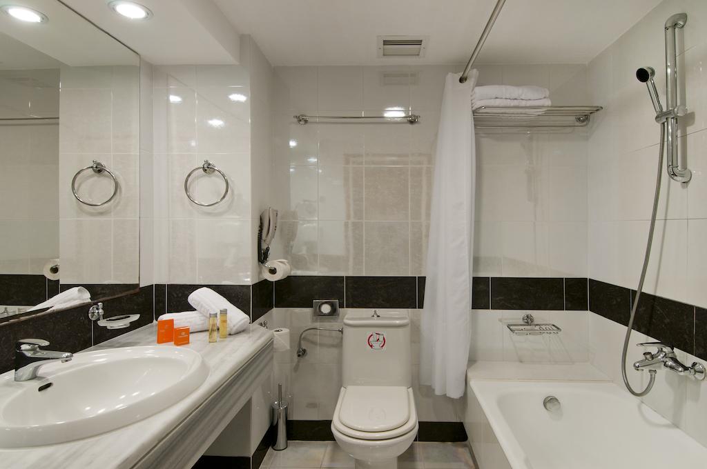 Kipriotis Panorama & Suites1..jpg