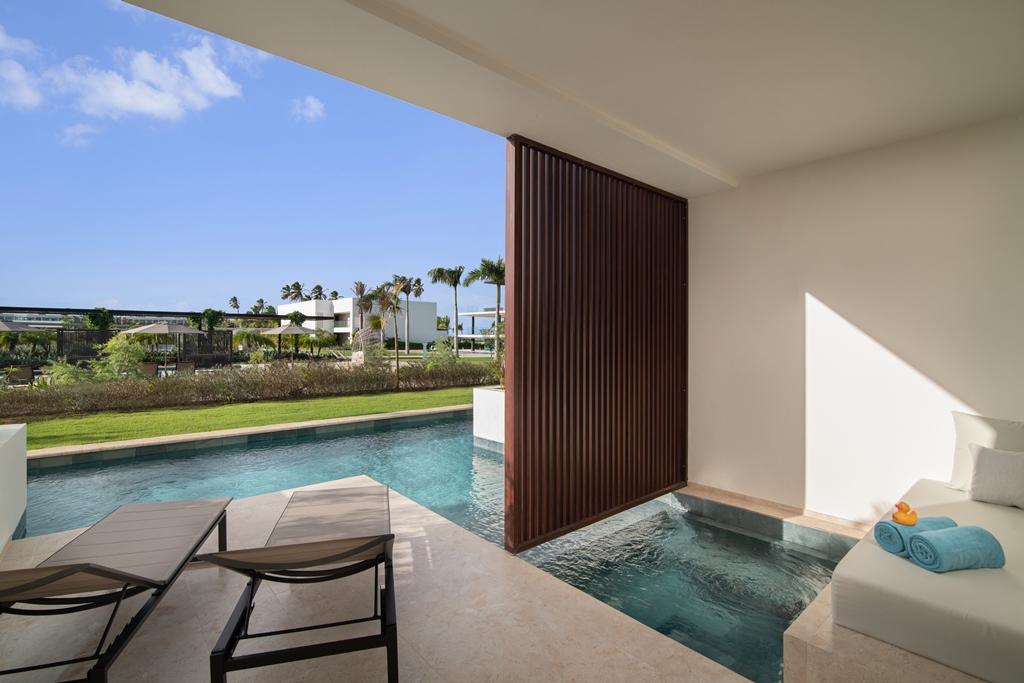 AQUA SWIM UP