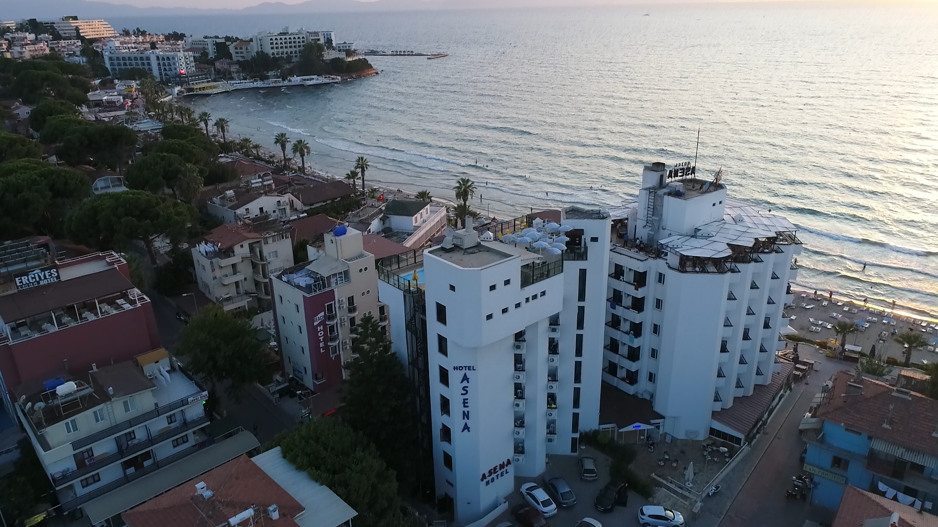 Clădirea principala