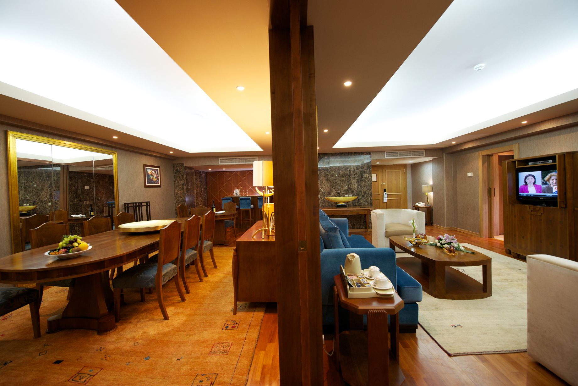 PRESIDENTIAL SUITE 