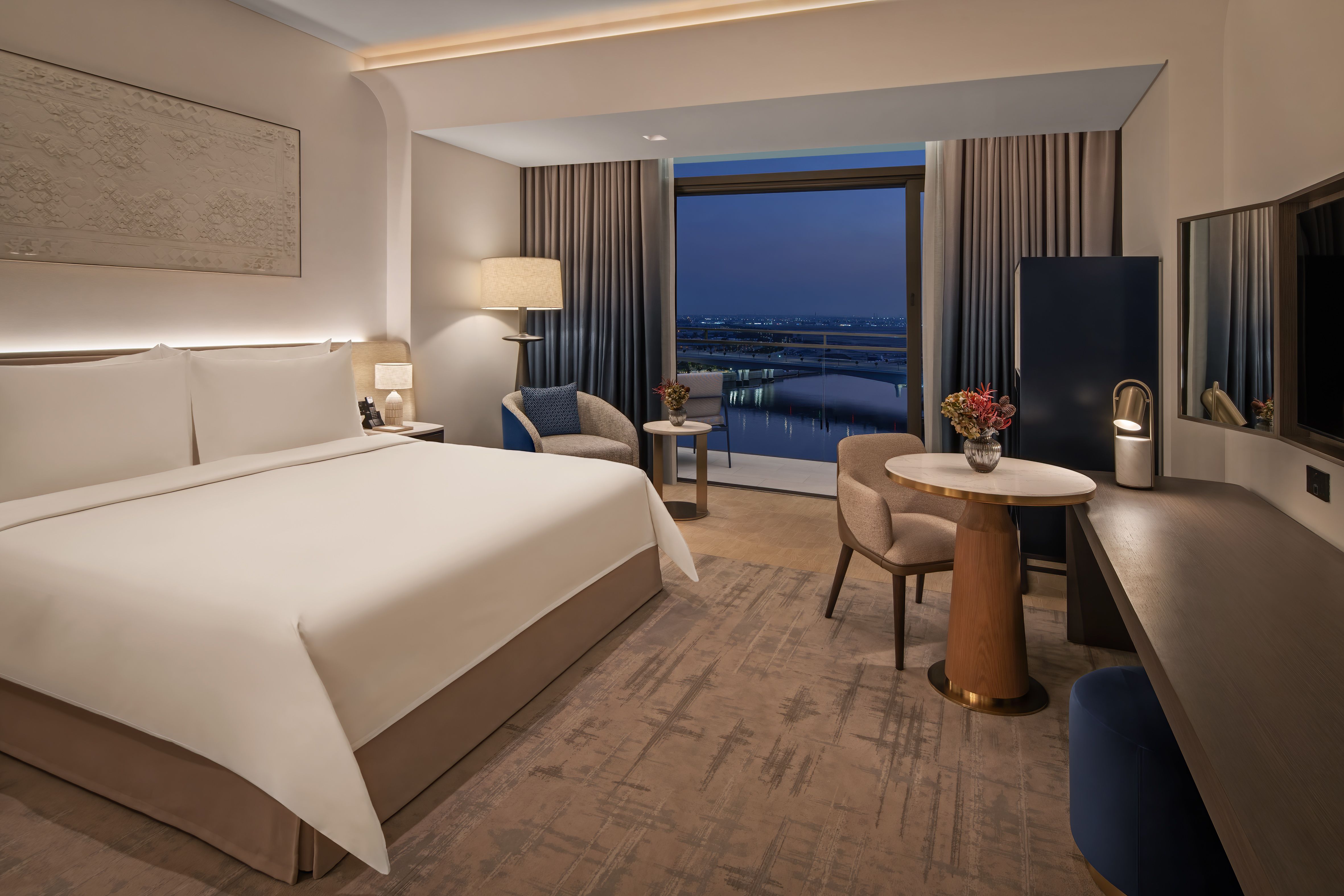 Deluxe Canal View Room King