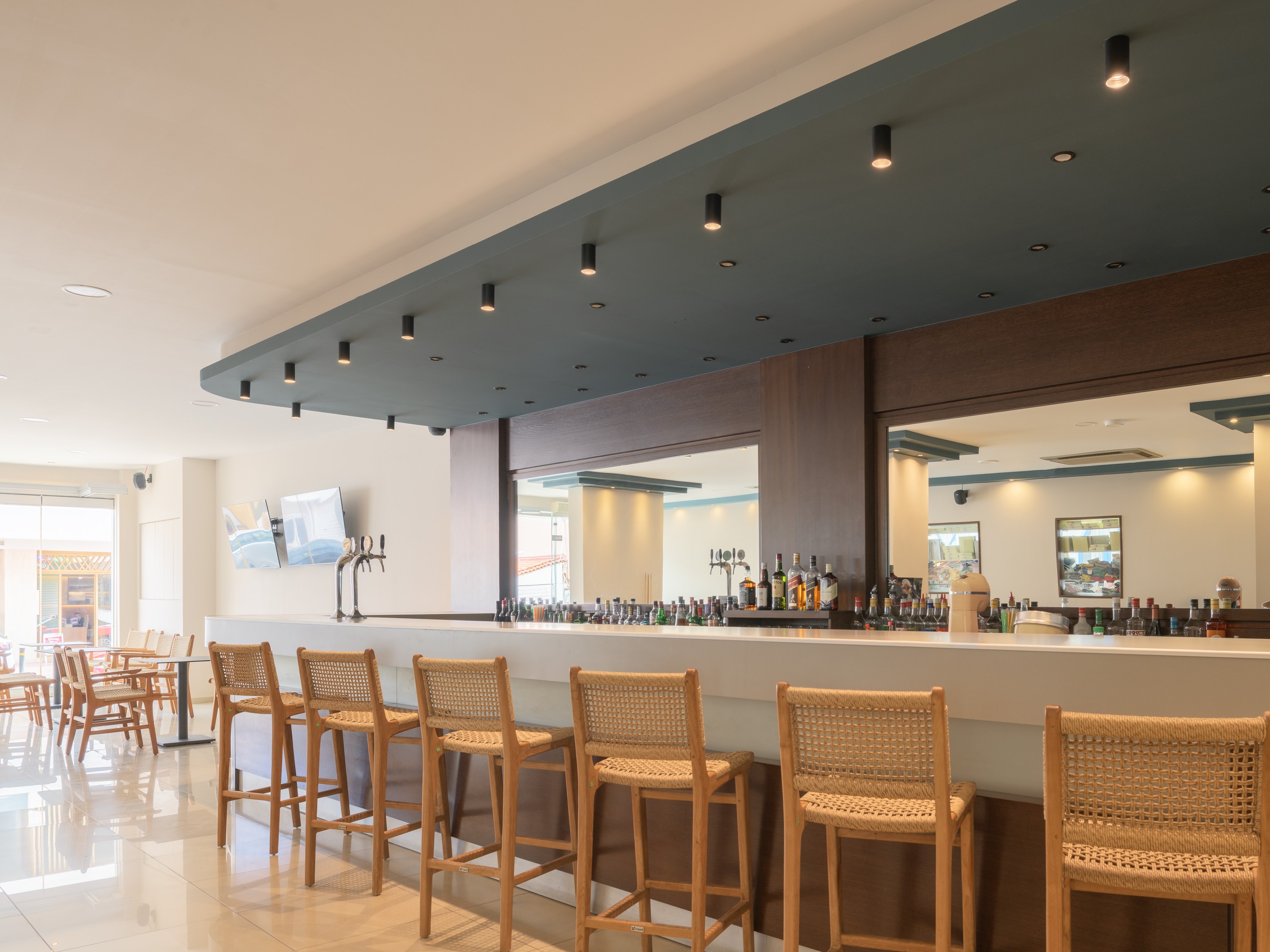 Lobby Bar