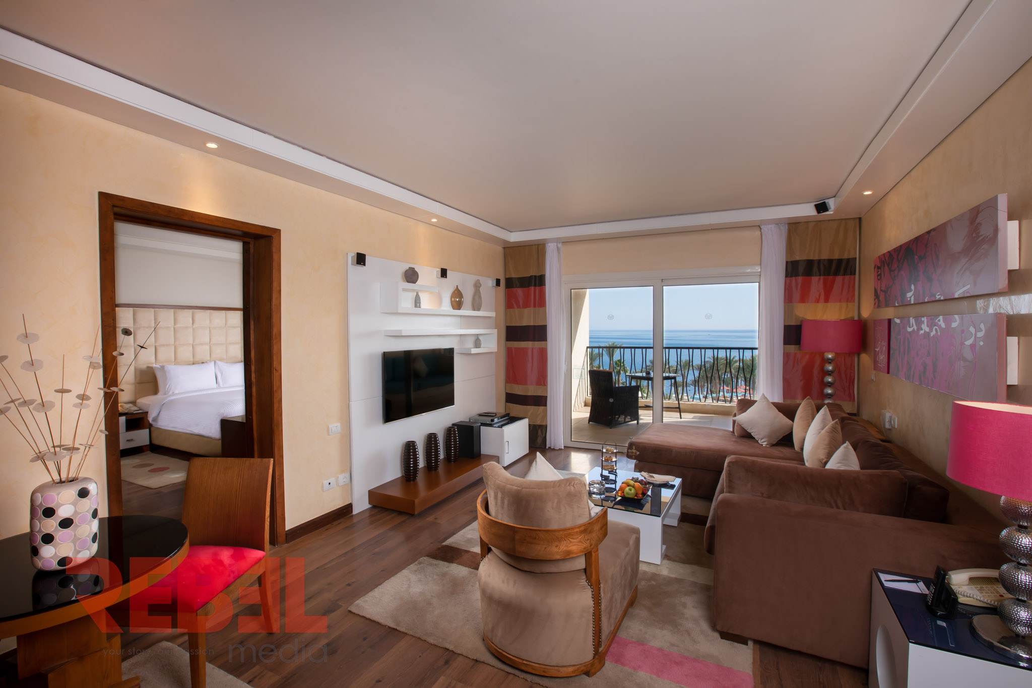 PANORAMIC SEA AND POOL ONE BEDROOM SUITE