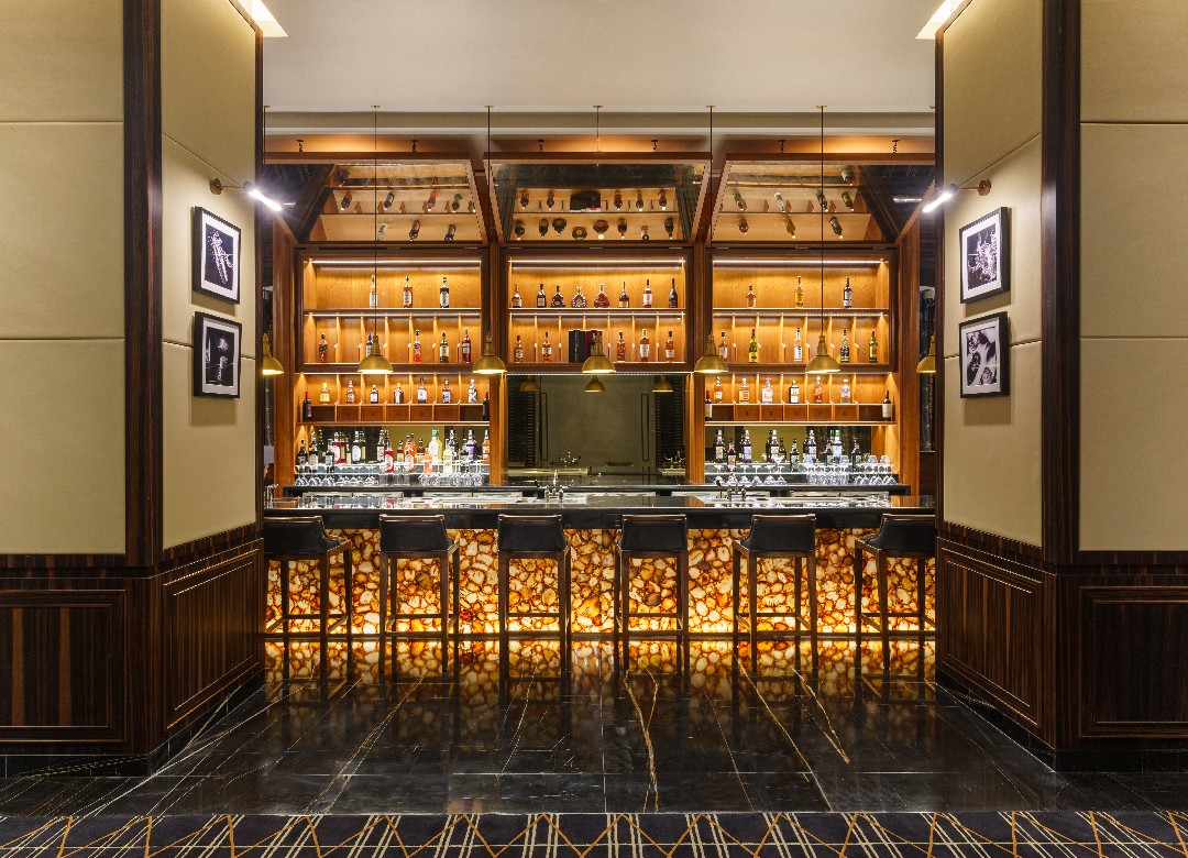 CUBA CIGAR BAR