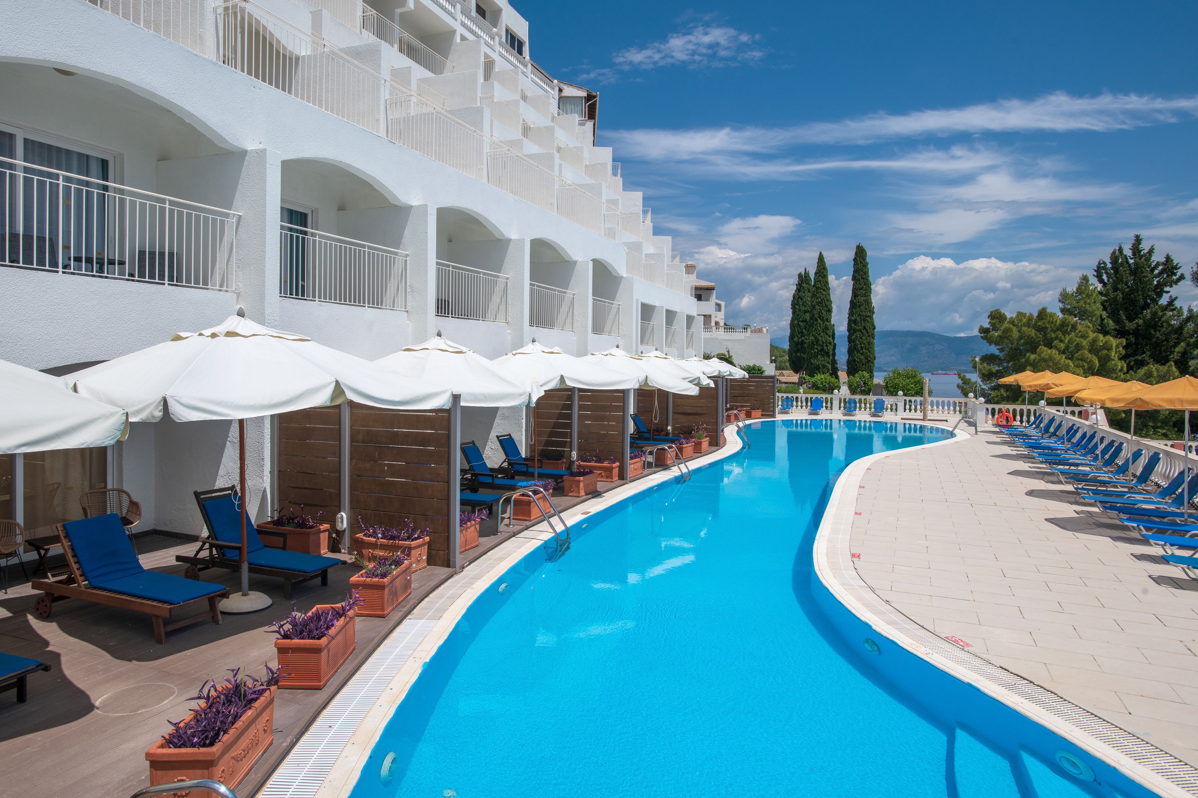 Piscina deschisă