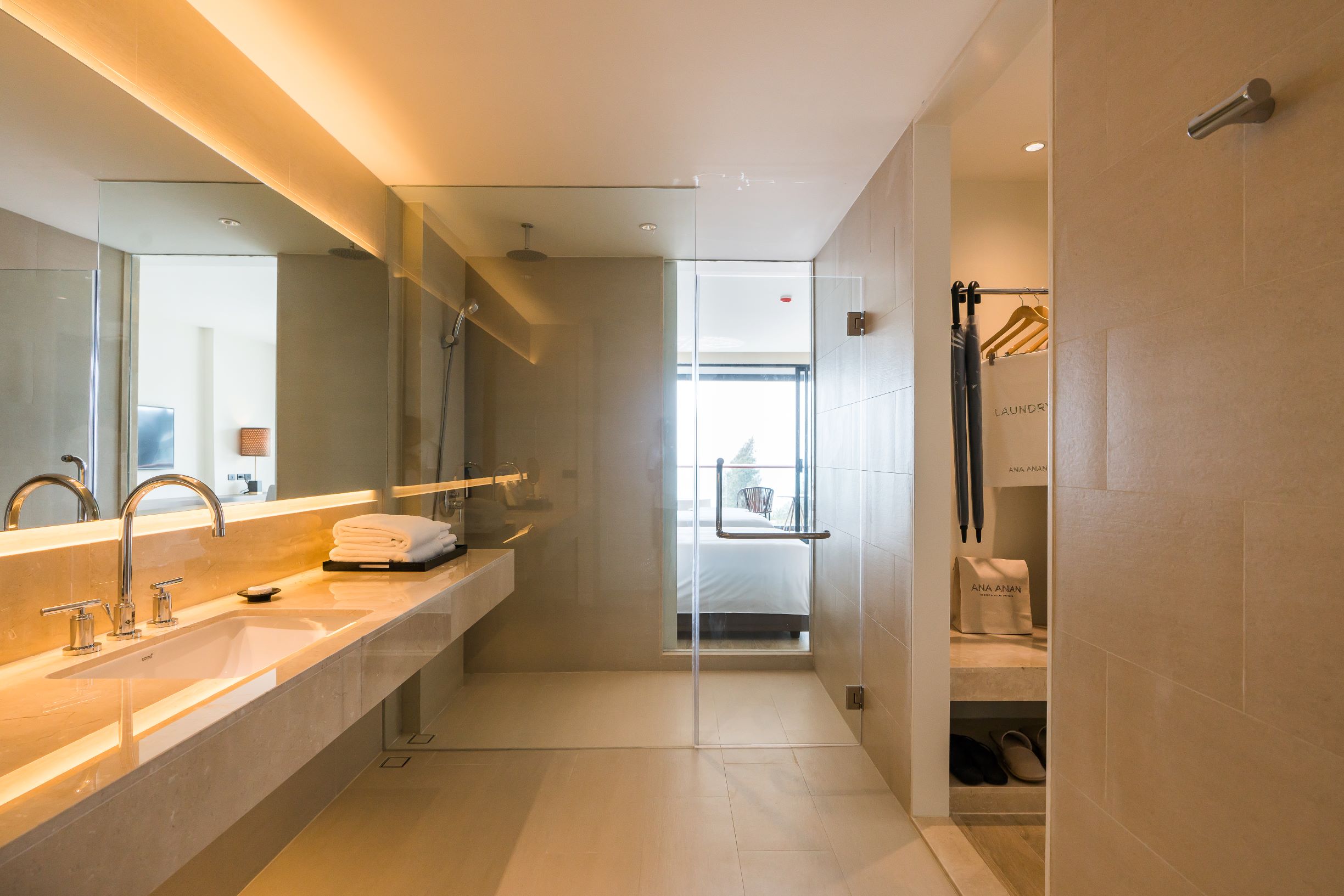 Oceanview Skybath