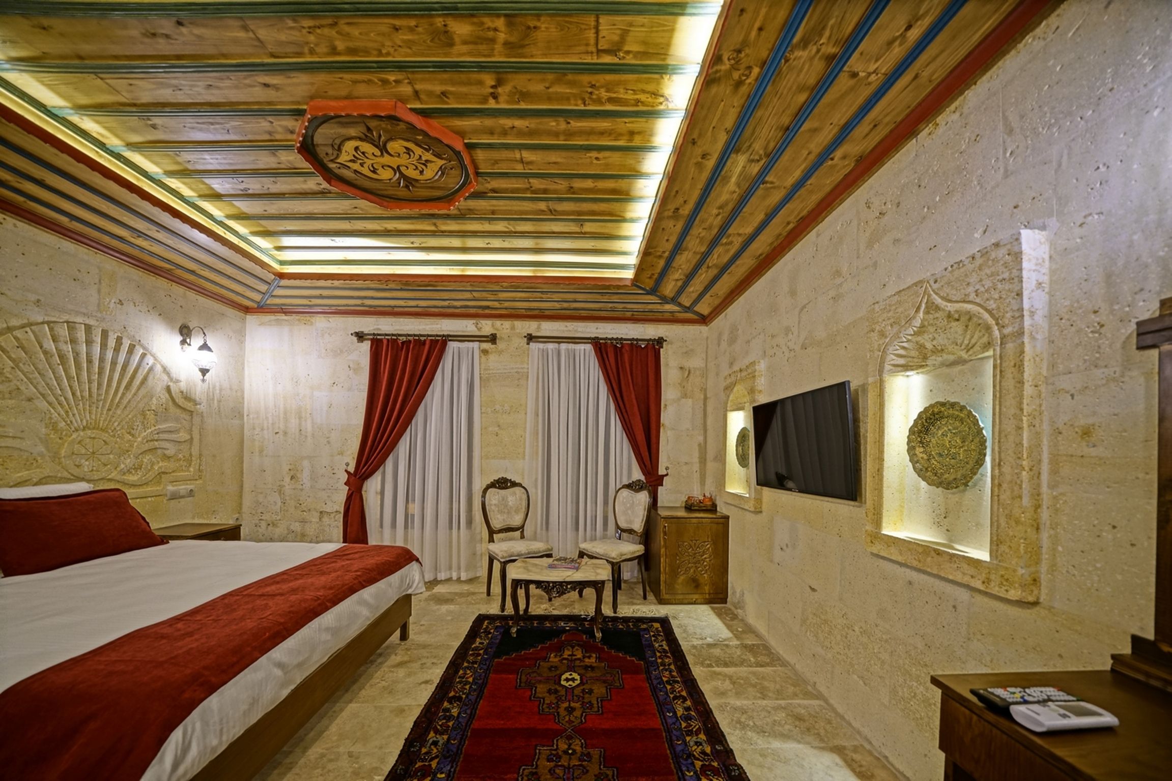 STANDARD DOUBLE ROOM