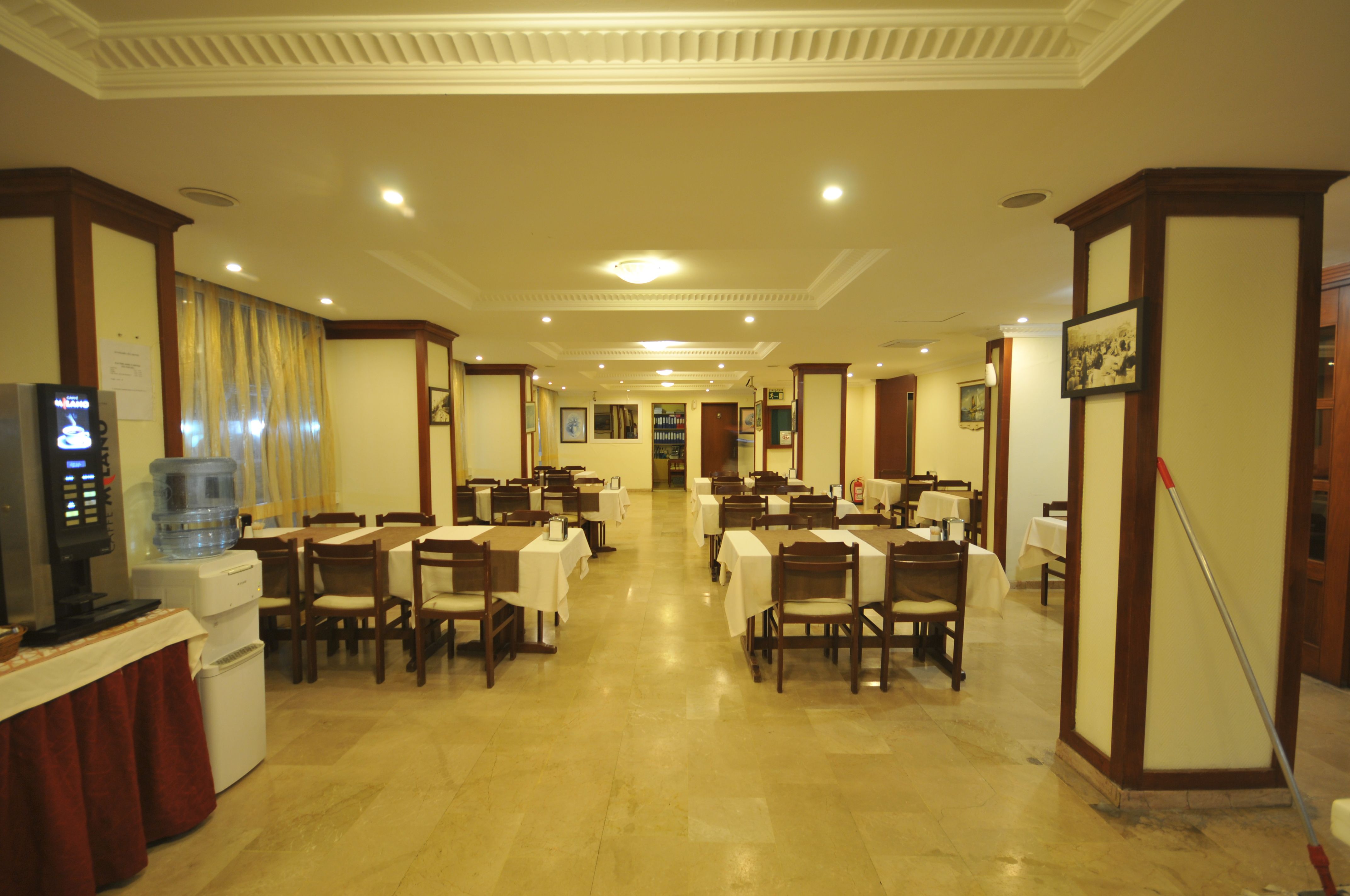 SUNMARIS RESTAURANT