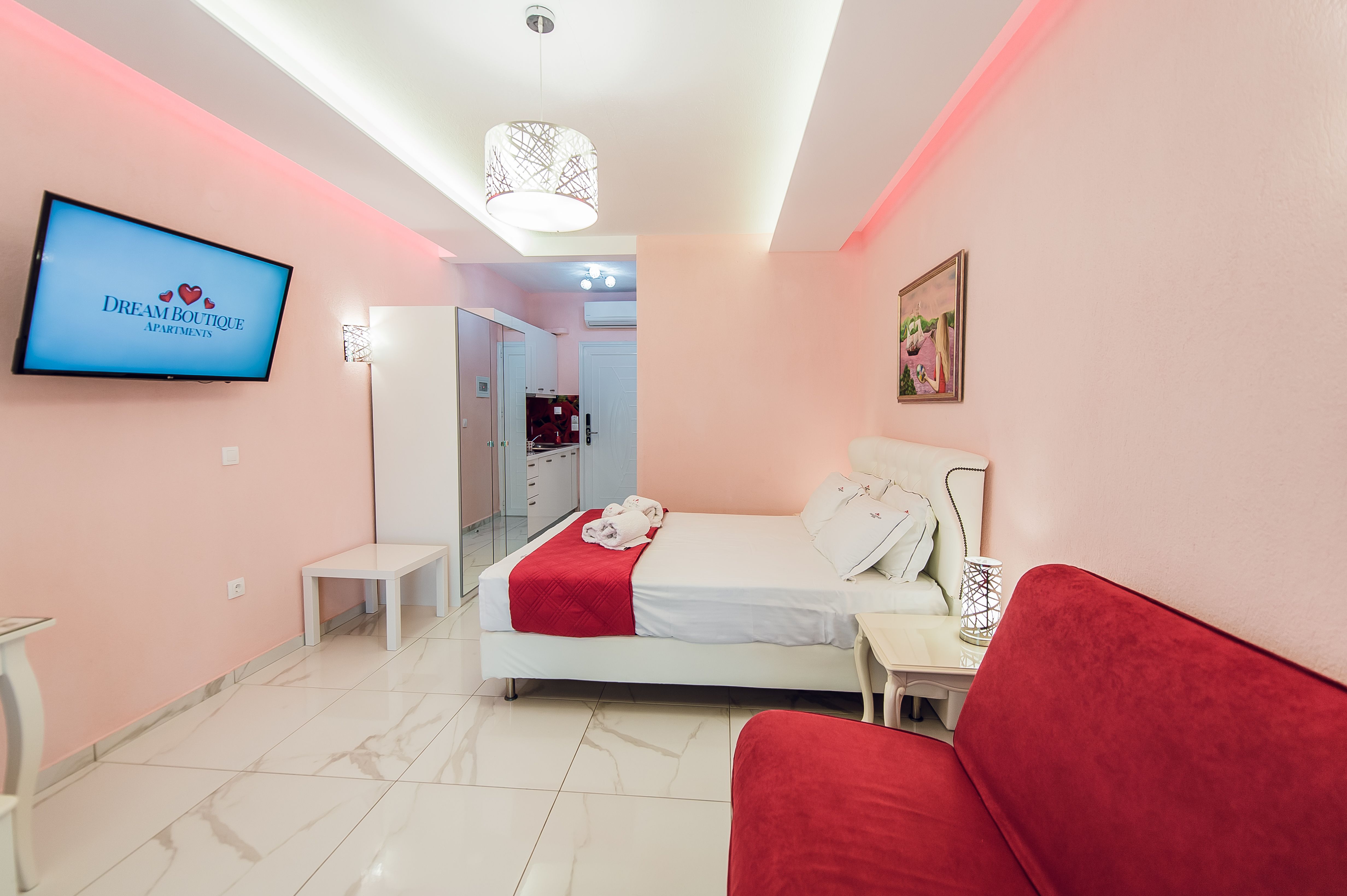 LUXURY STUDIO