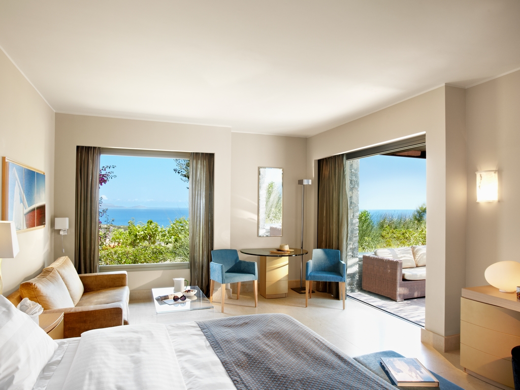 PREMIUM JUNIOR SUITE WITH PRIVATE POOL