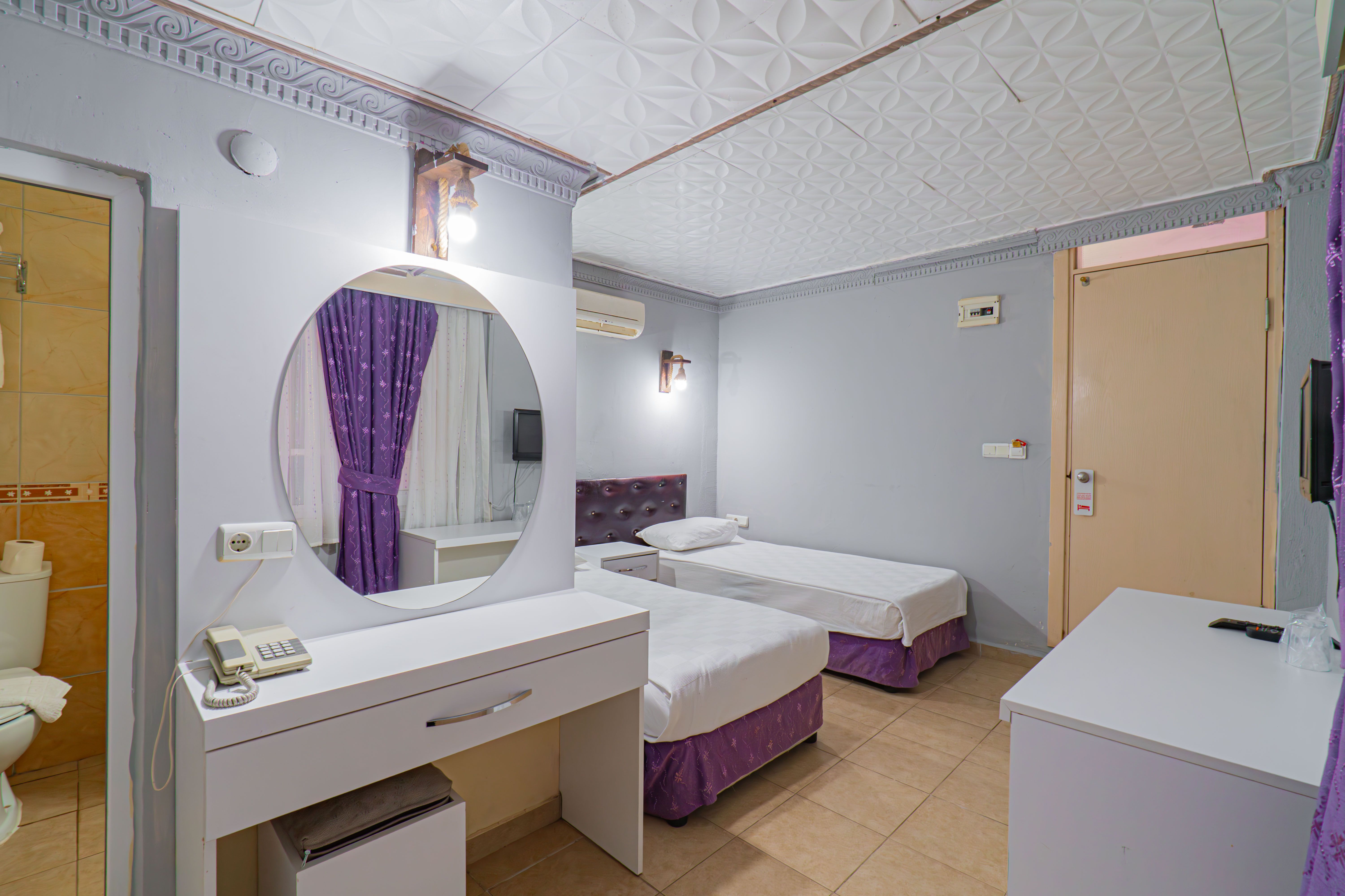 PARK STANDARD ROOM