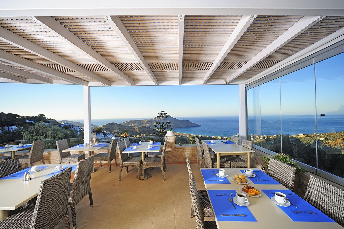 MAIN RESTAURANT