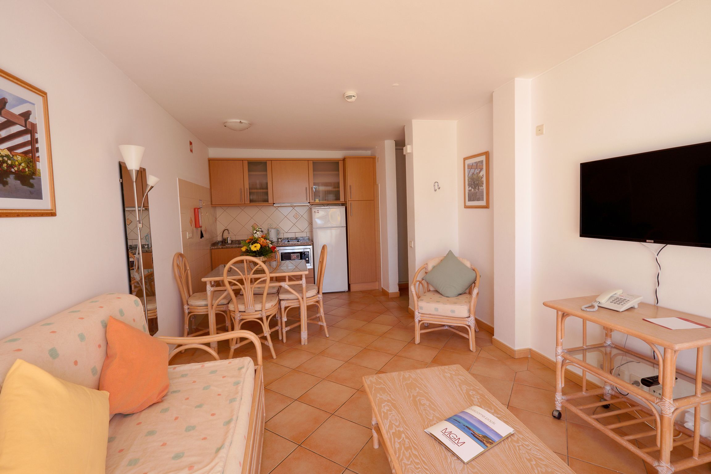 	SUPERIOR ONE BEDROOM APARTMENT
