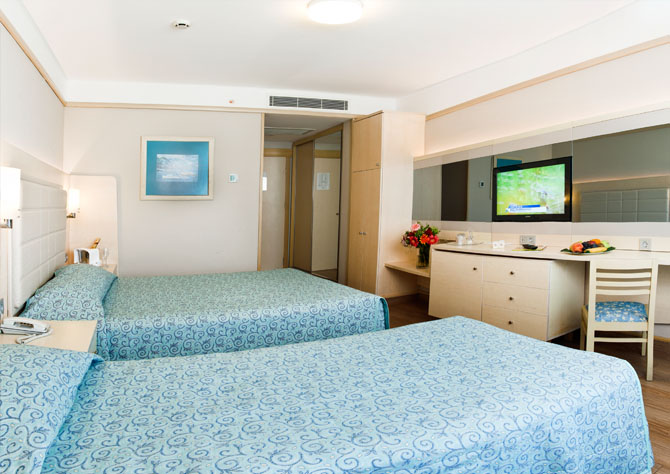VON RESORT GOLDEN COAST HOTEL 2.jpg