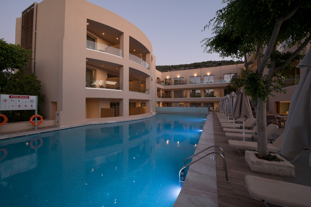Piscina deschisă