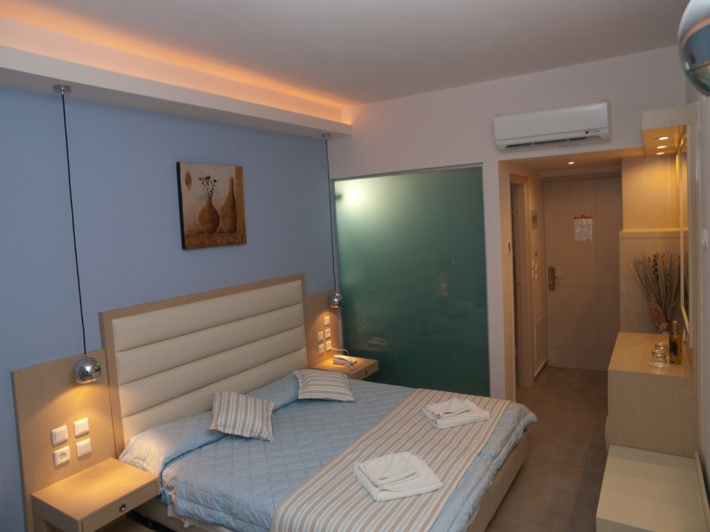 SUPERIOR ROOM LAND VIEW