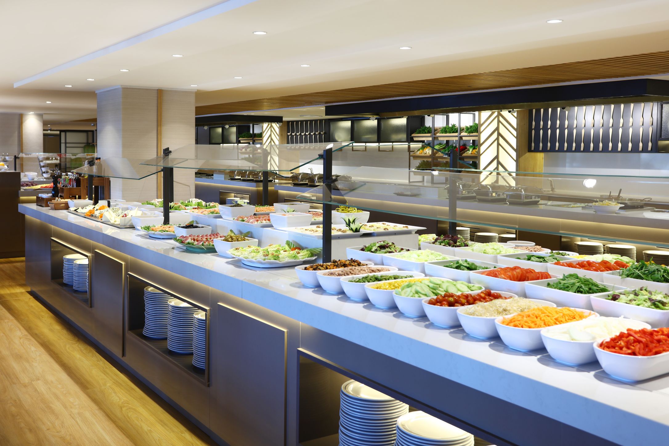 MAIN RESTAURANT