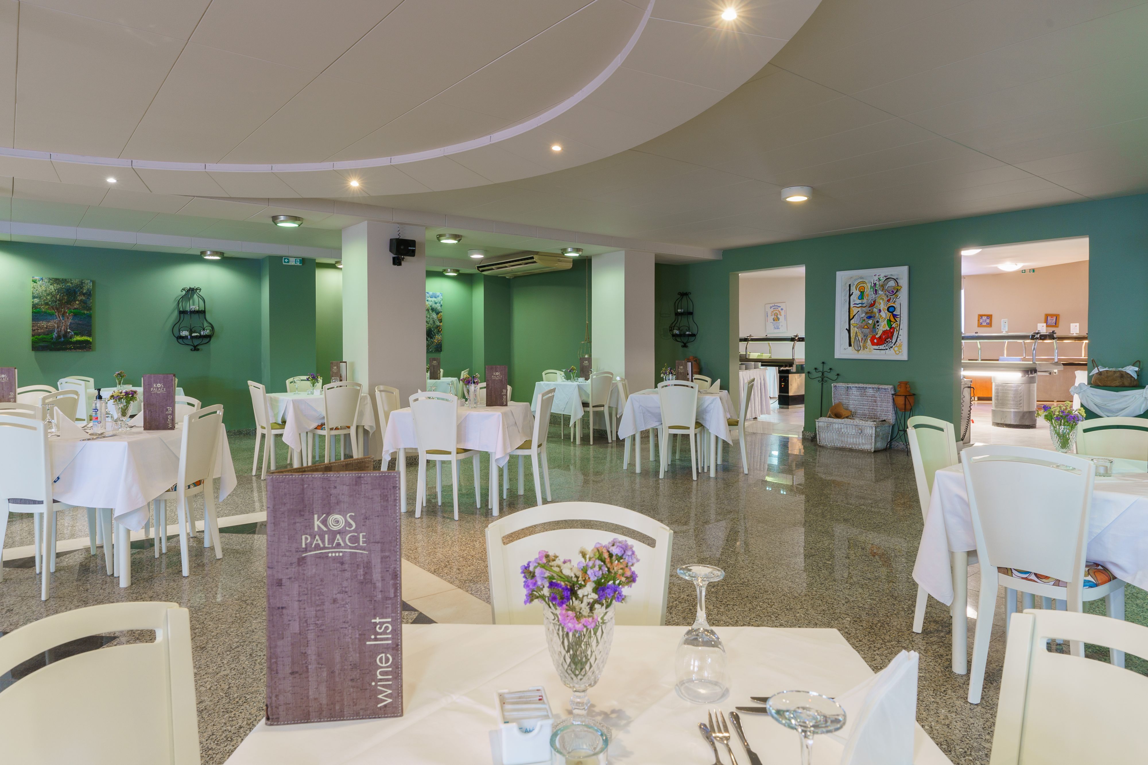 MAIN RESTAURANT 