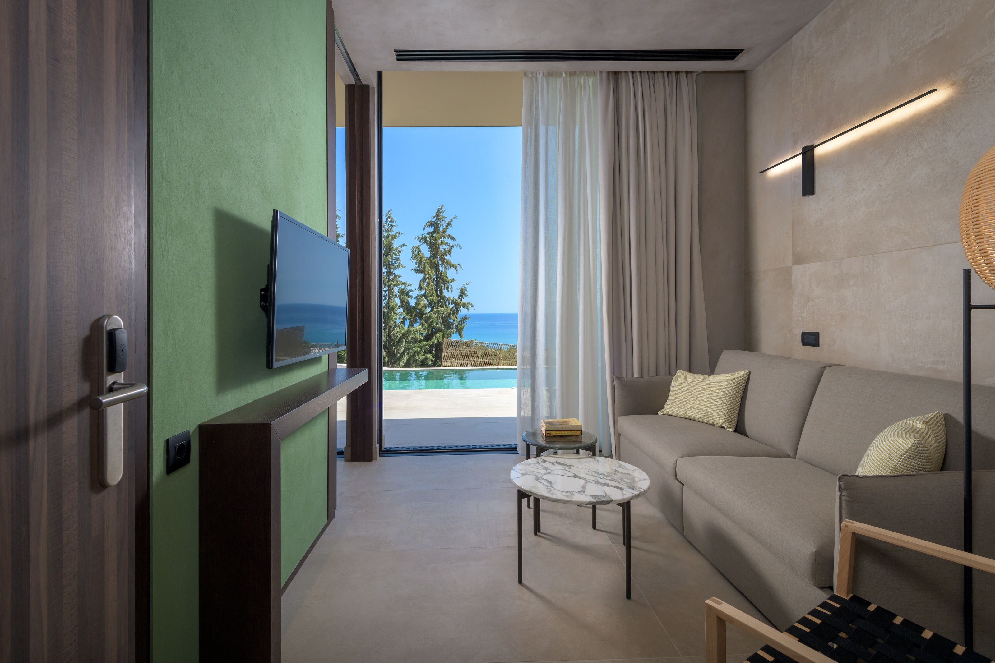 GEA ADULTS-ONLY SUITE SEA VIEW WITH PRIVATE POOL 