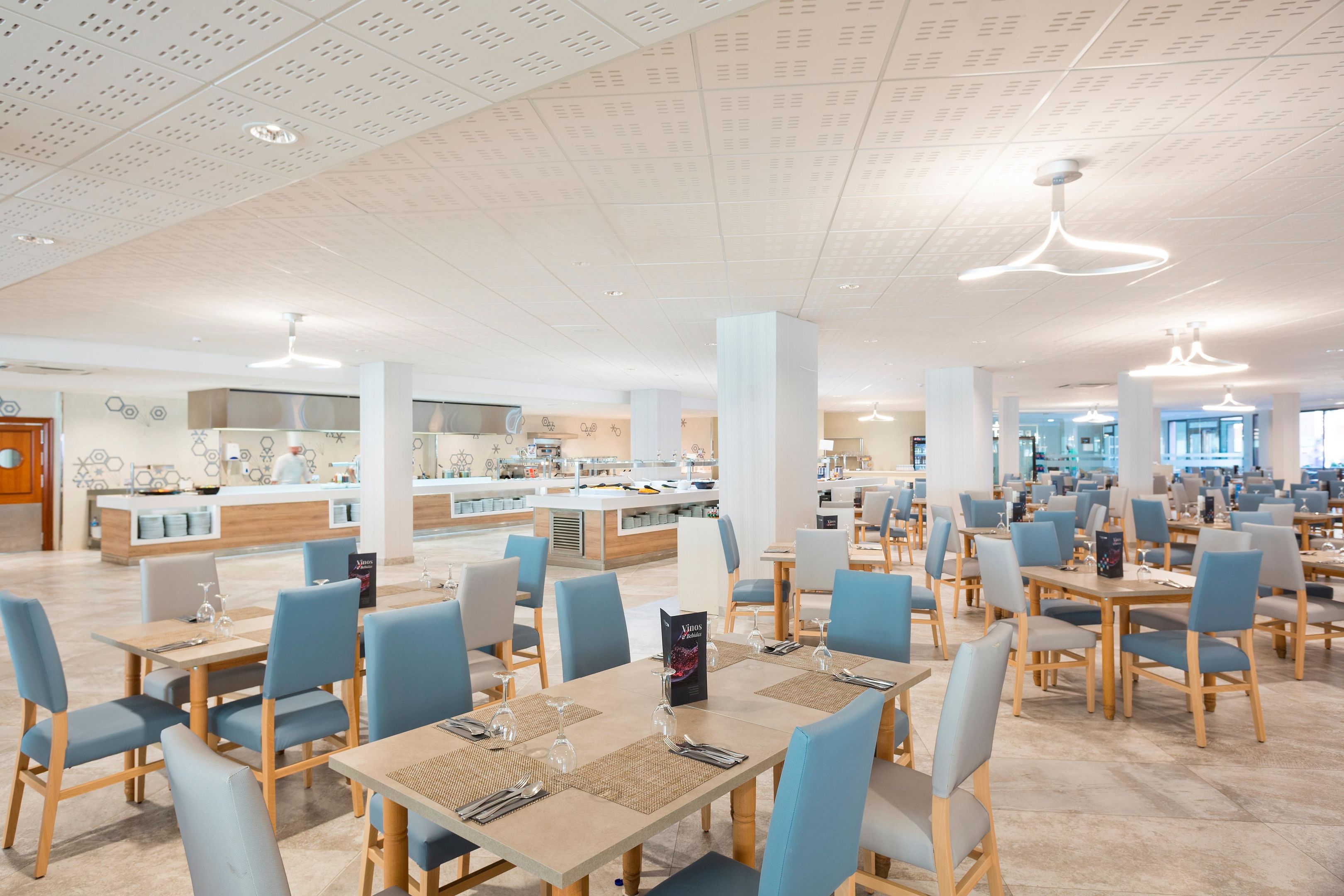 MAIN RESTAURAN