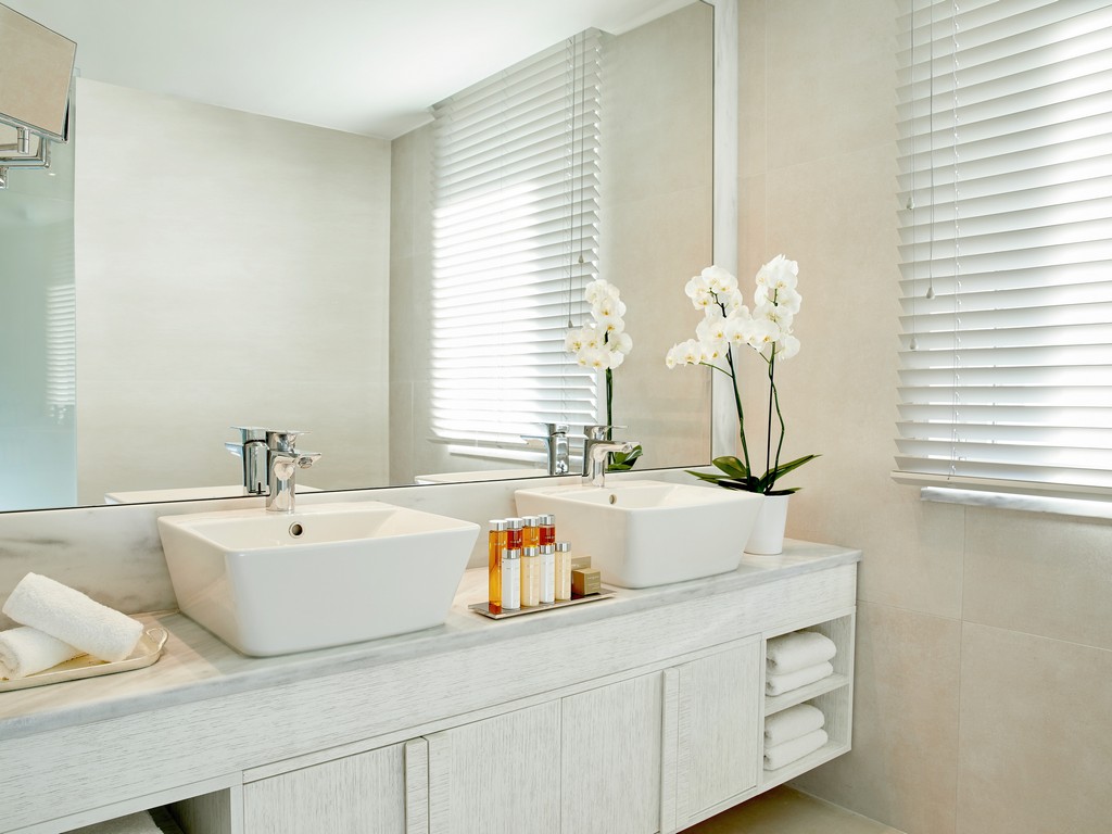 Promo Double Room Inland View With Balcony 