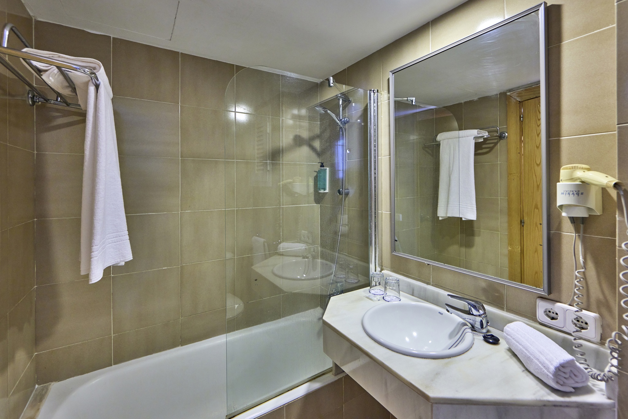 DOUBLE STANDARD ROOM