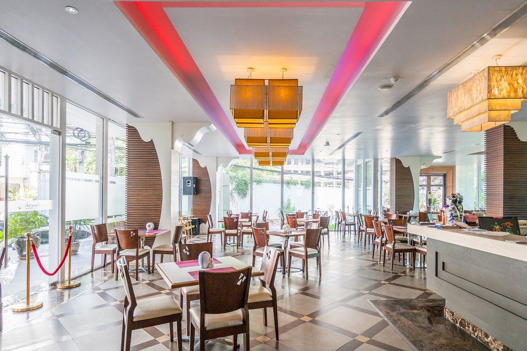 SALUTE RESTAURANT