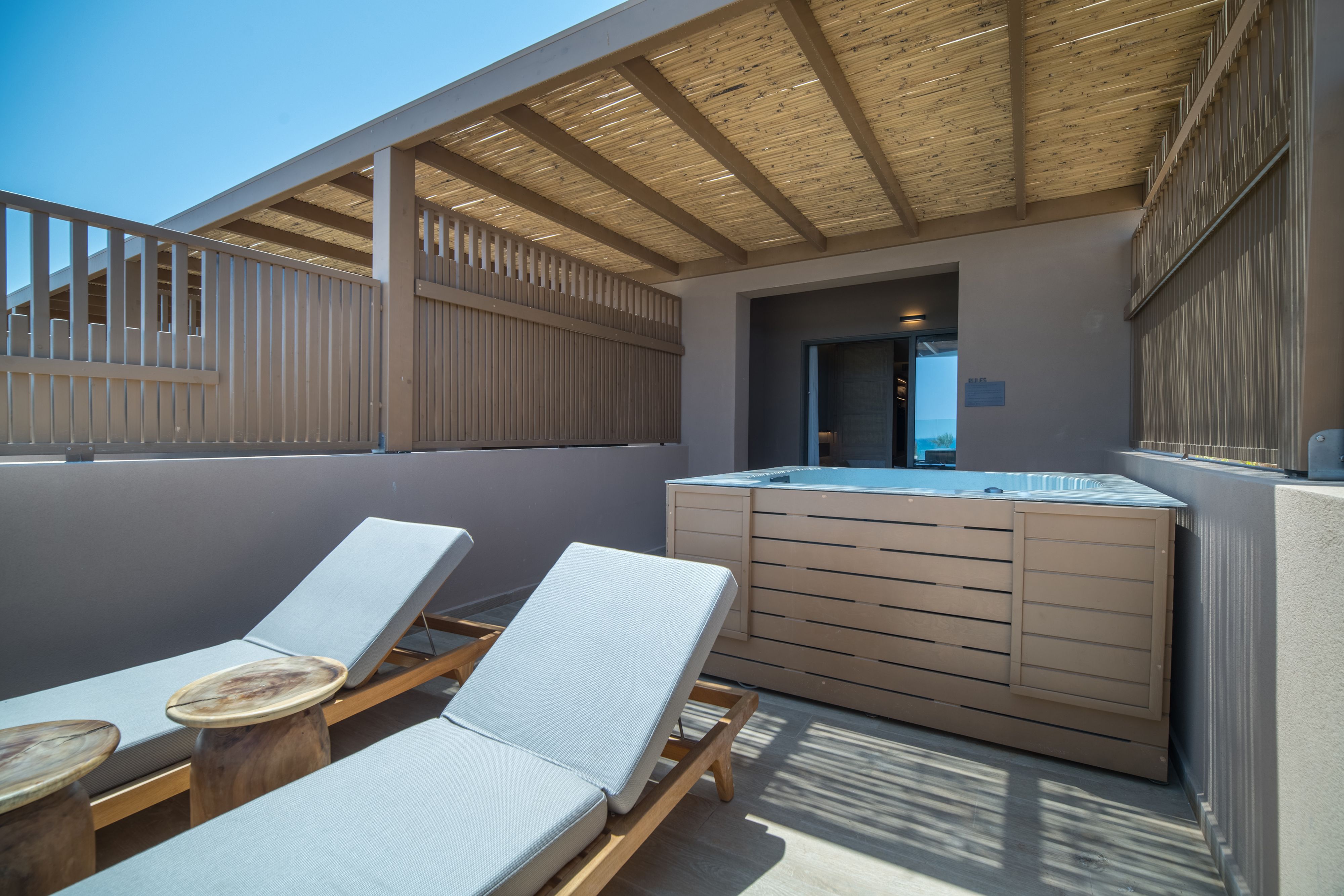 Petite Suite Sea View Outdoor Hot Tub