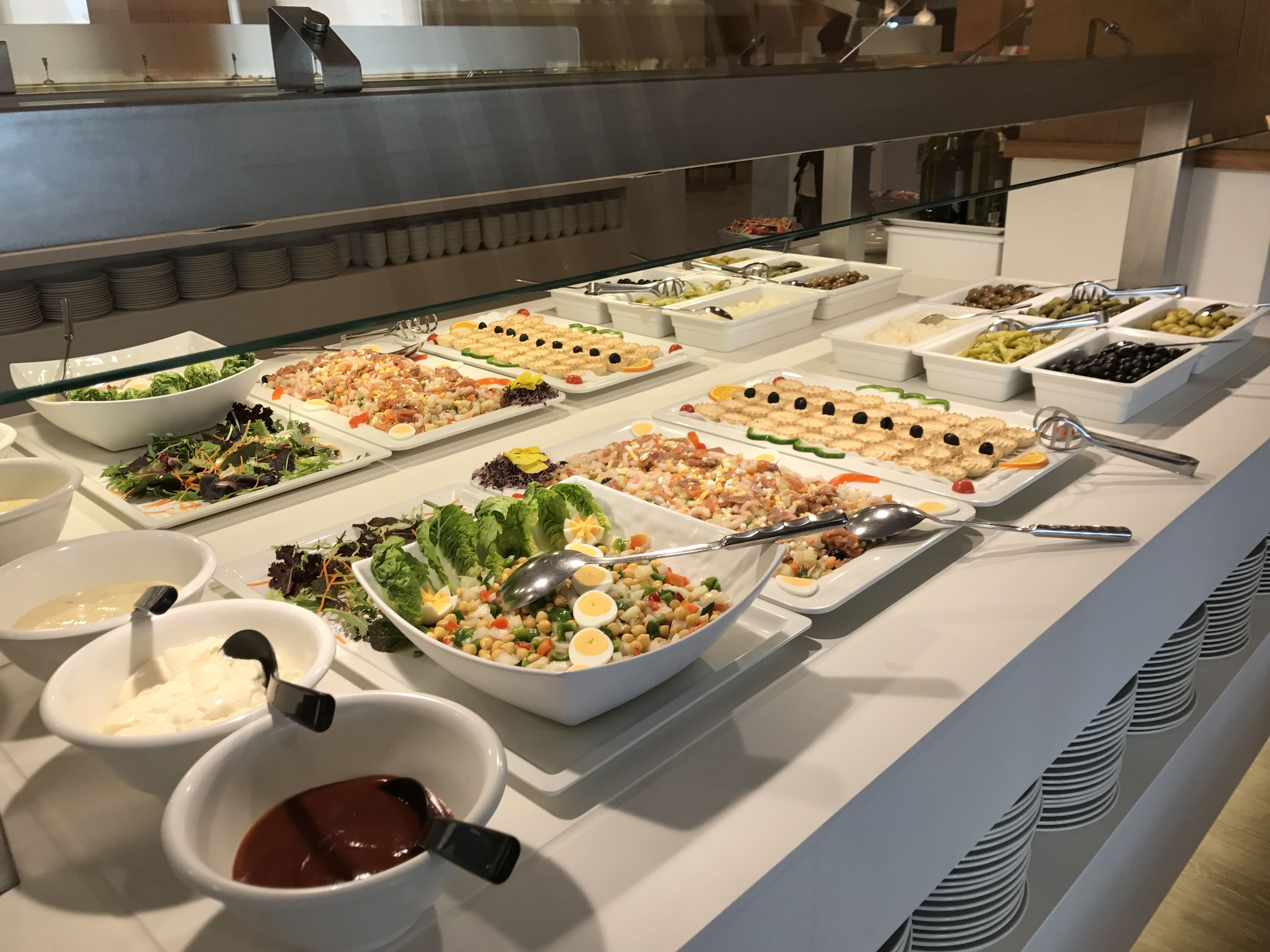 MAIN RESTAURANT