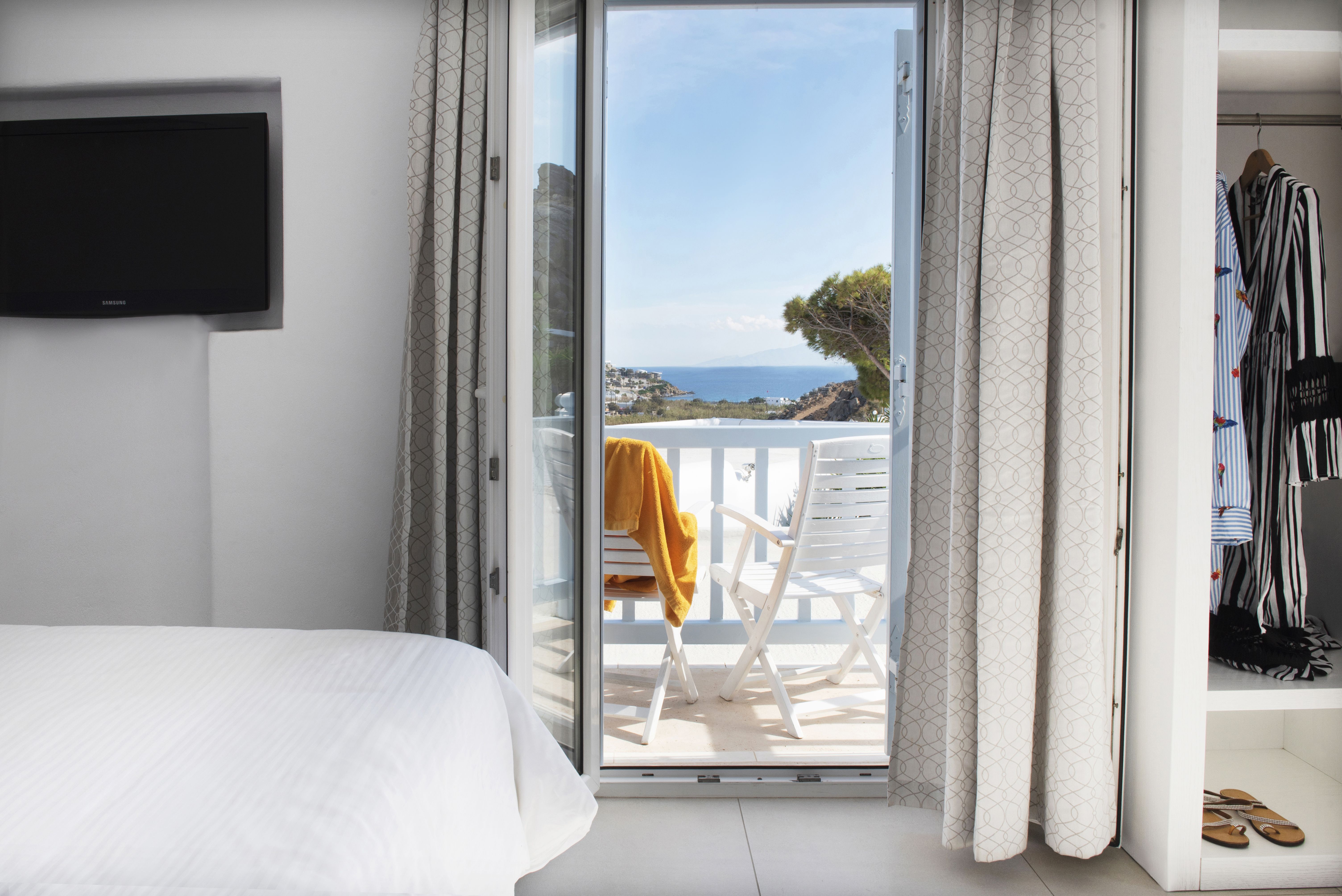 Double or Twin DELUXE SEA VIEW